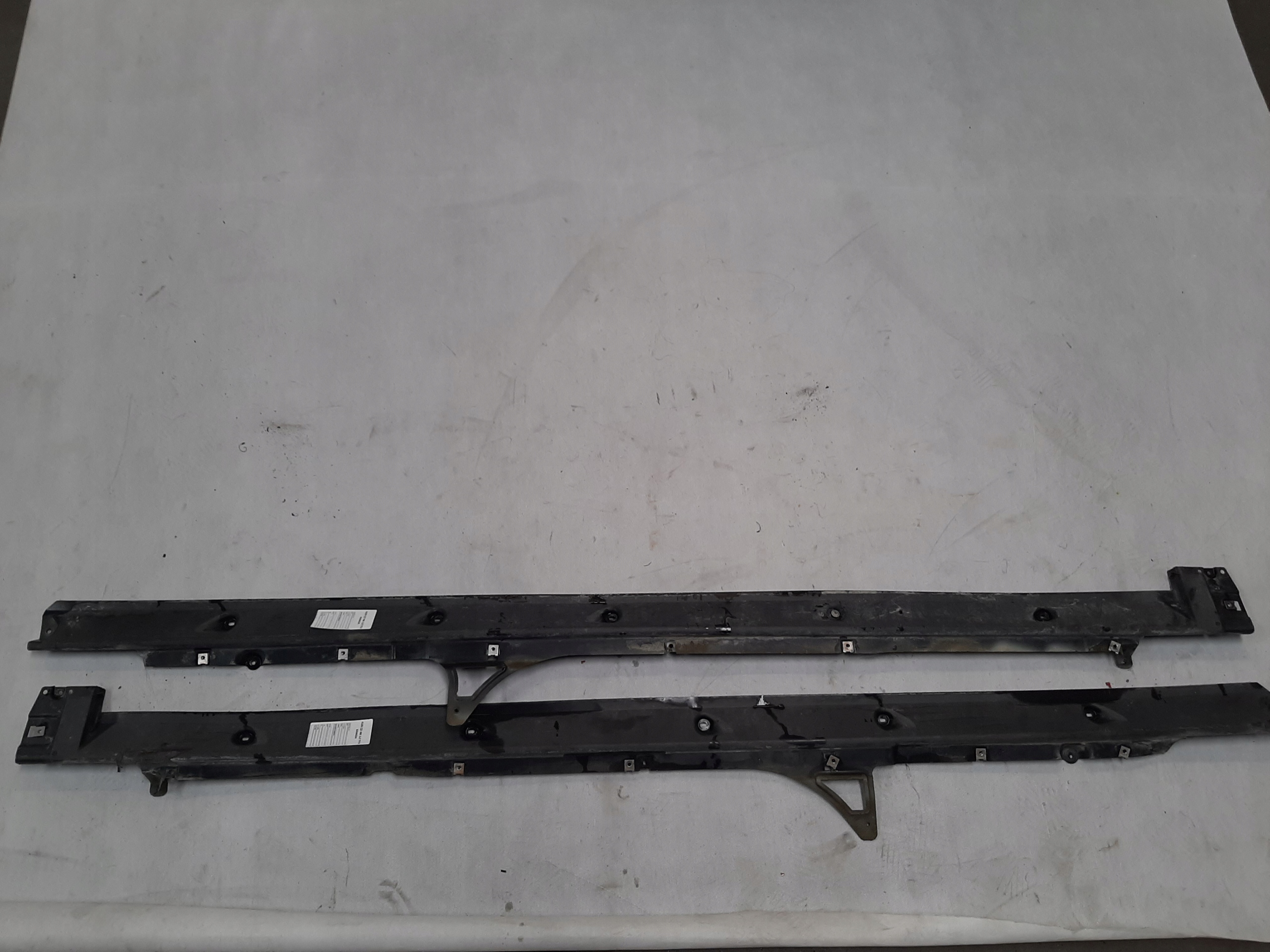AUDI Q7 4M LISTWA PROGOWA MOCUJĄCA 4M0825211F 4M0825212F lewa prawa osłona
