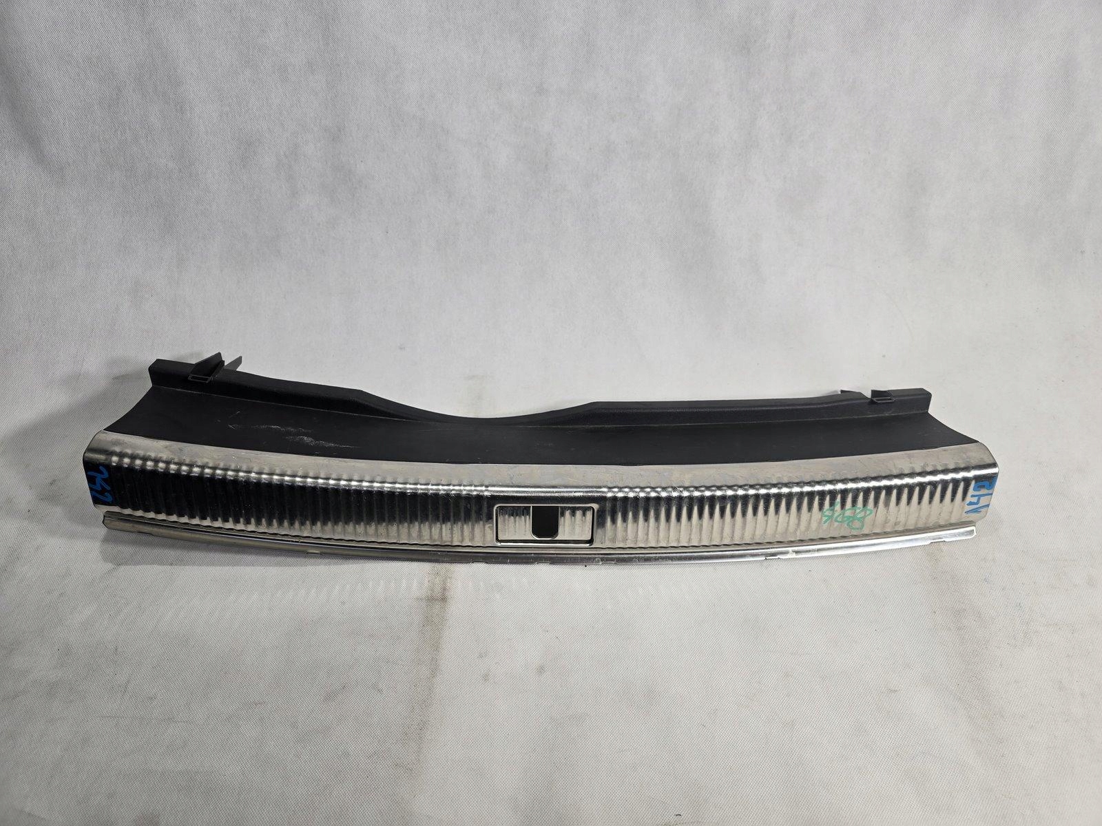 AUDI A7 C7 LIFT OSŁONA PASA TYLNEGO TYŁ MASKOWNICA 4G8863471
