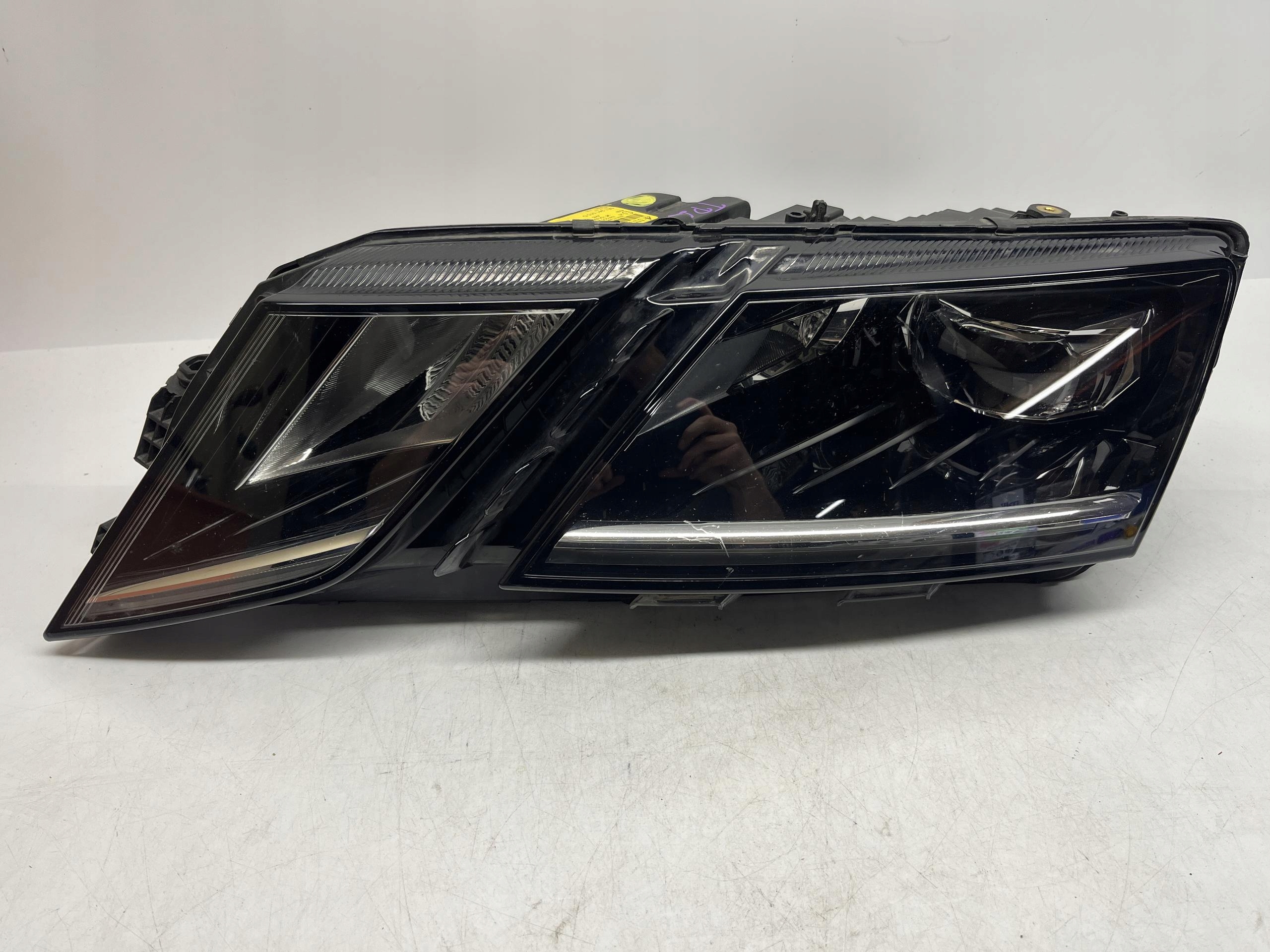 SKODA Octavia Reflektor Lampa Przód LEWY LED 5E1941015D