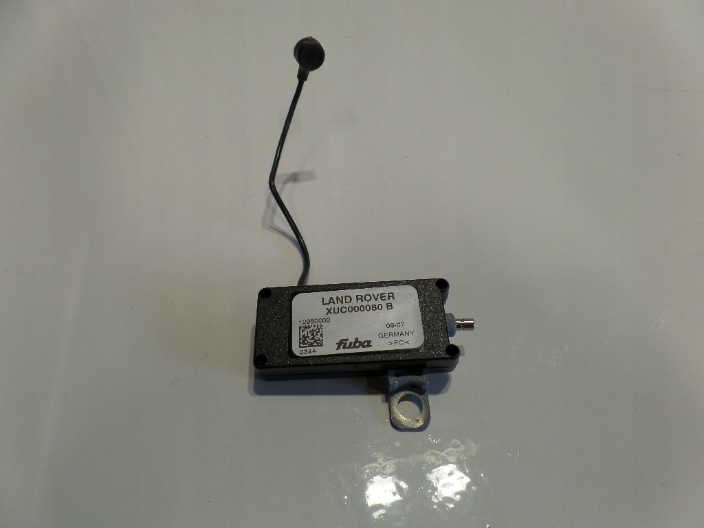 RANGE ROVER SPORT OVERFINCH WZMACNIACZ ANTENY XUC000080