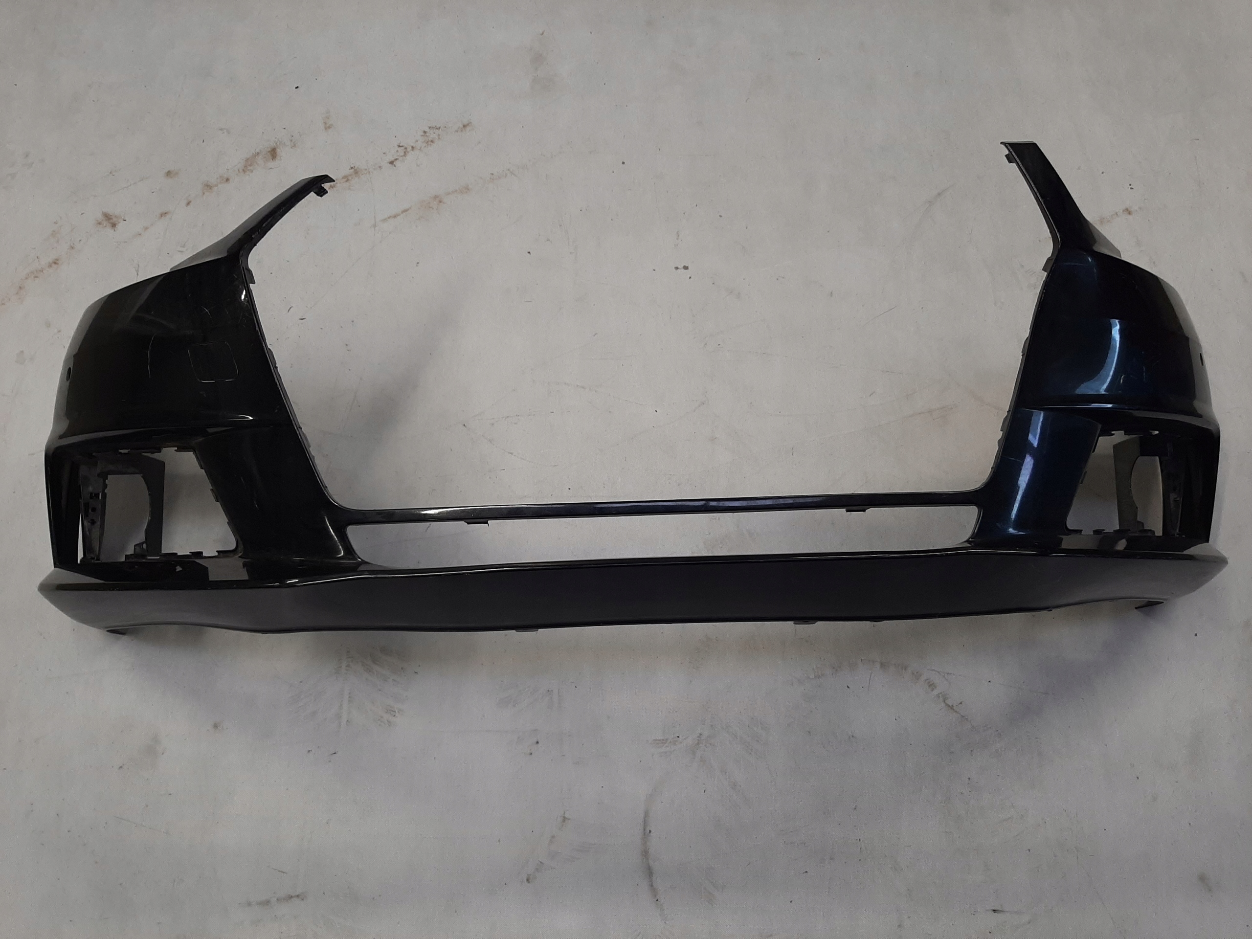 AUDI A4 ZDERZAK PRZEDNI PRZÓD 8W0807437