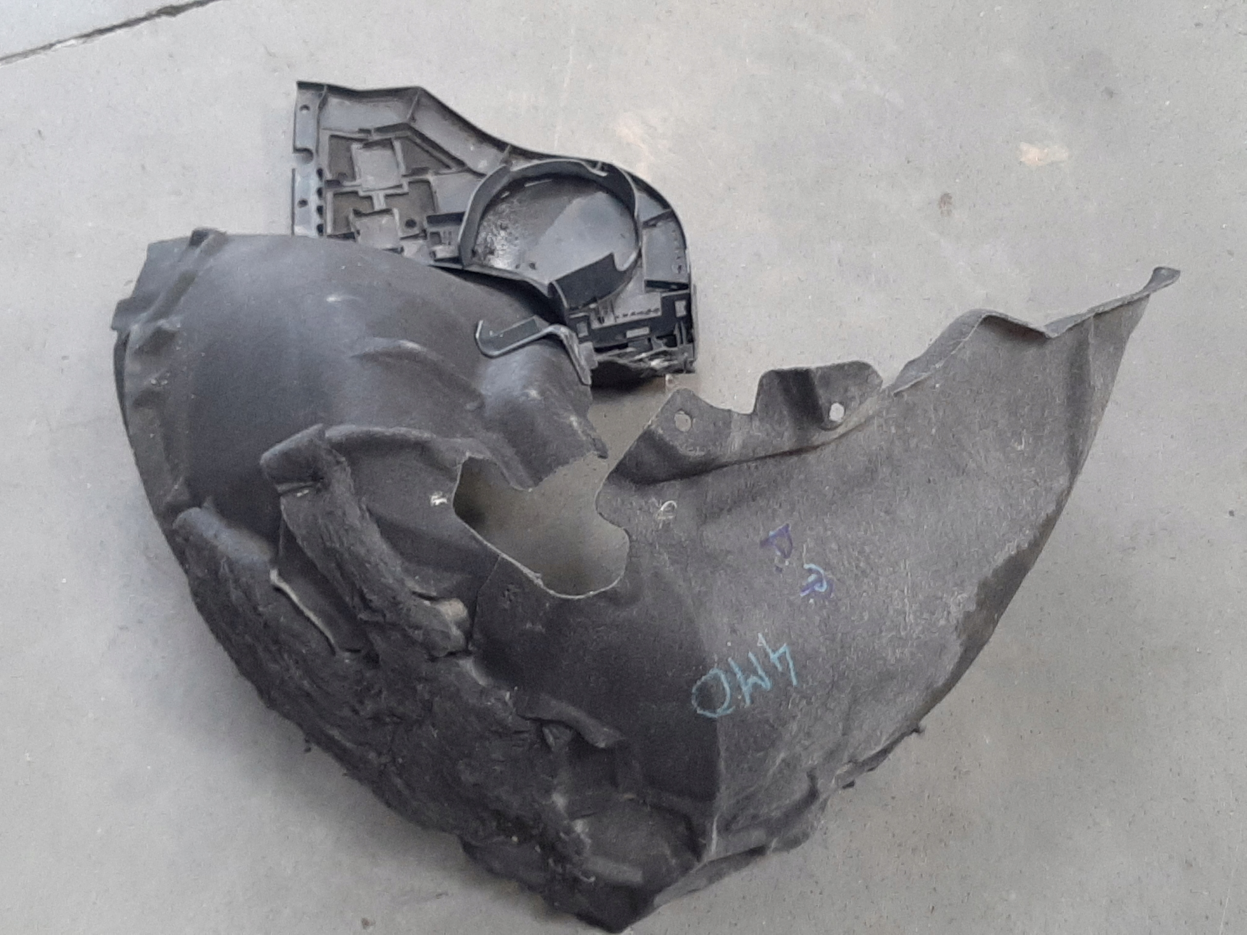 AUDI Q7 4M NADKOLE OSŁONA PRZECIWBŁOTNA PRAWY PRAWA PRZÓD PRZEDNIA
