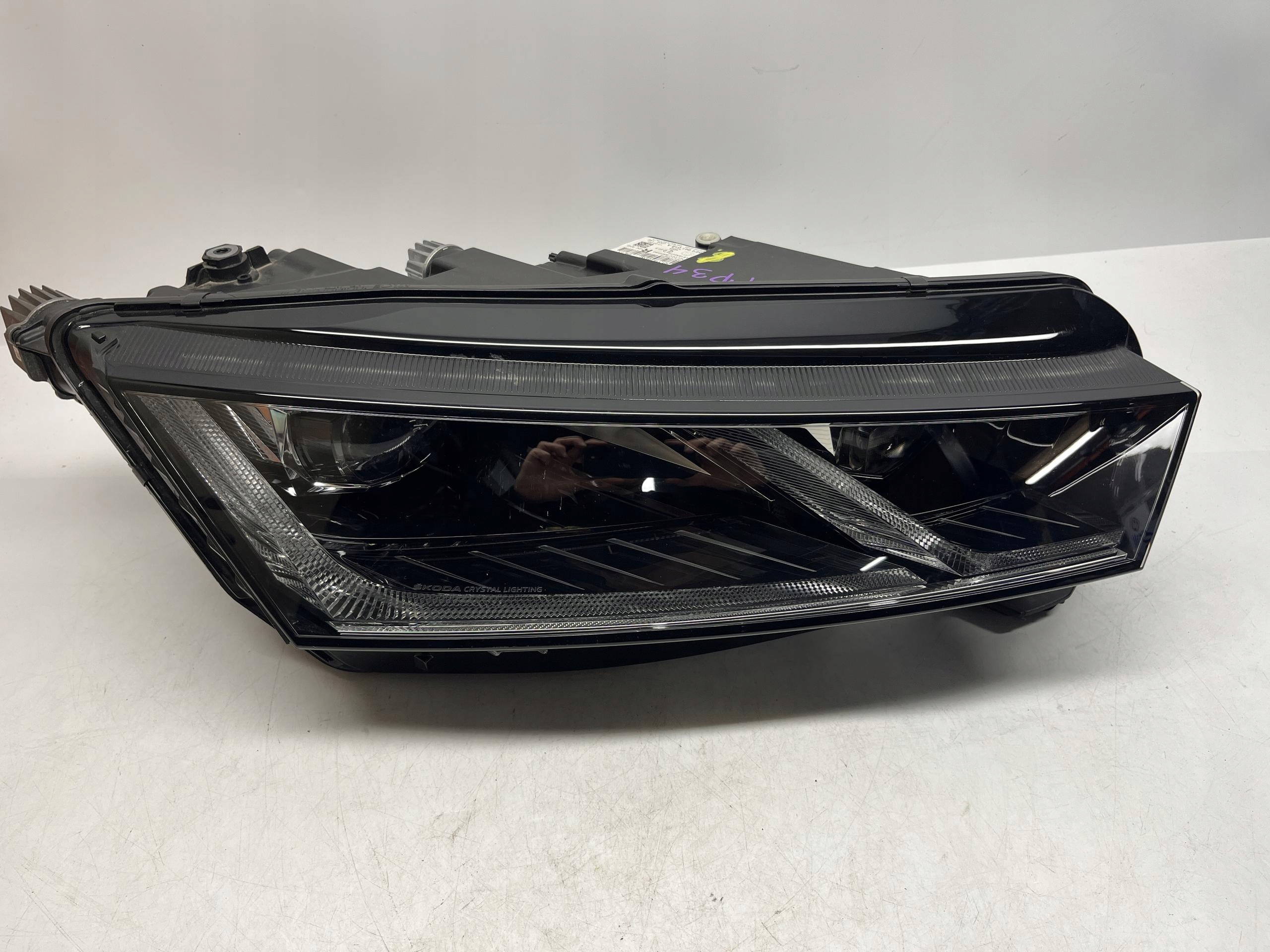 SKODA Octavia IV Reflektor Lampa Przód PRAWY LED 5E4941016A