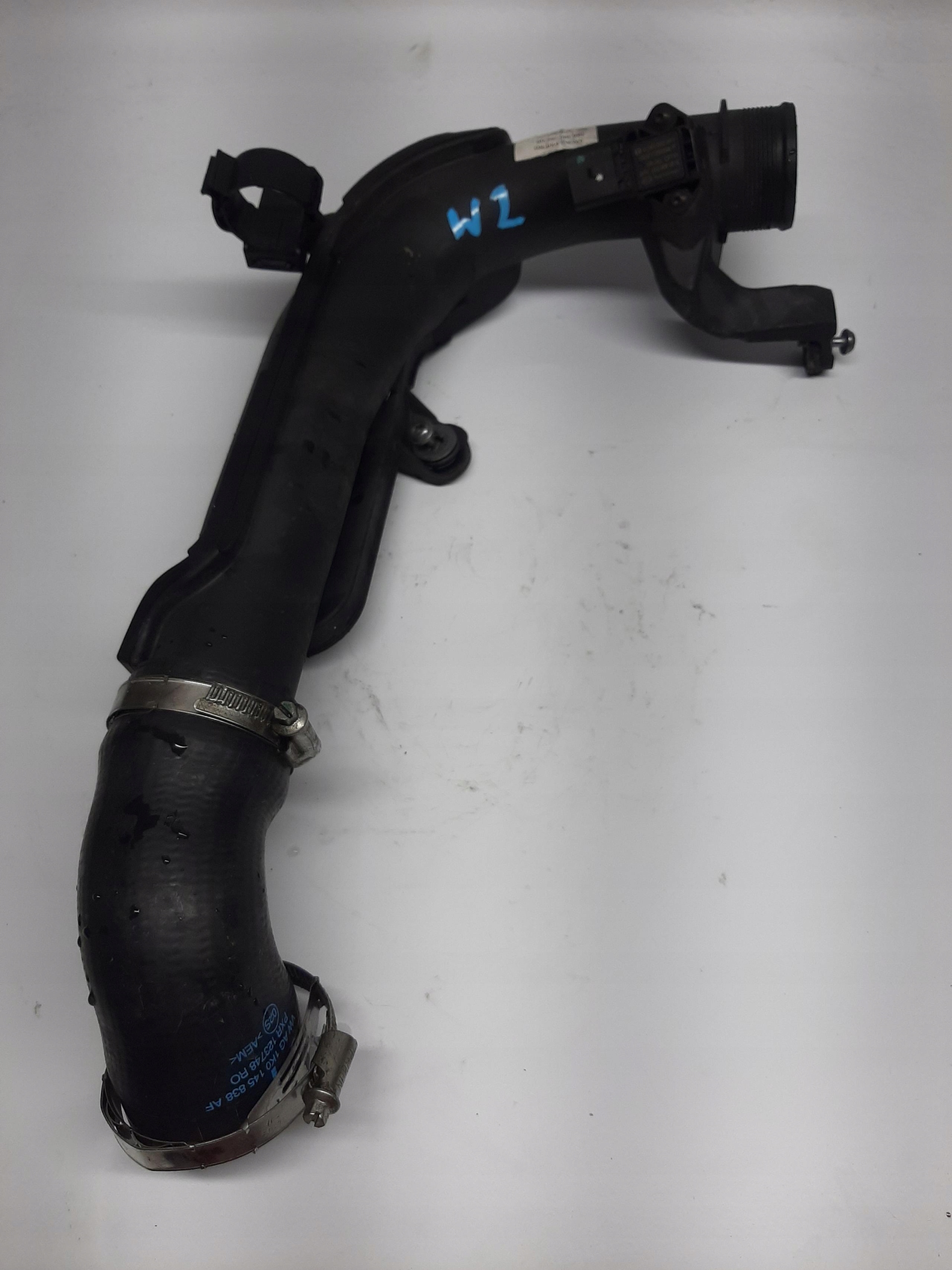 VW GOLF VI AUDI A3 8P 2.0 TDI WĄŻ RURA INTERCOOLERA 1K0145770AE 1K0145762HS