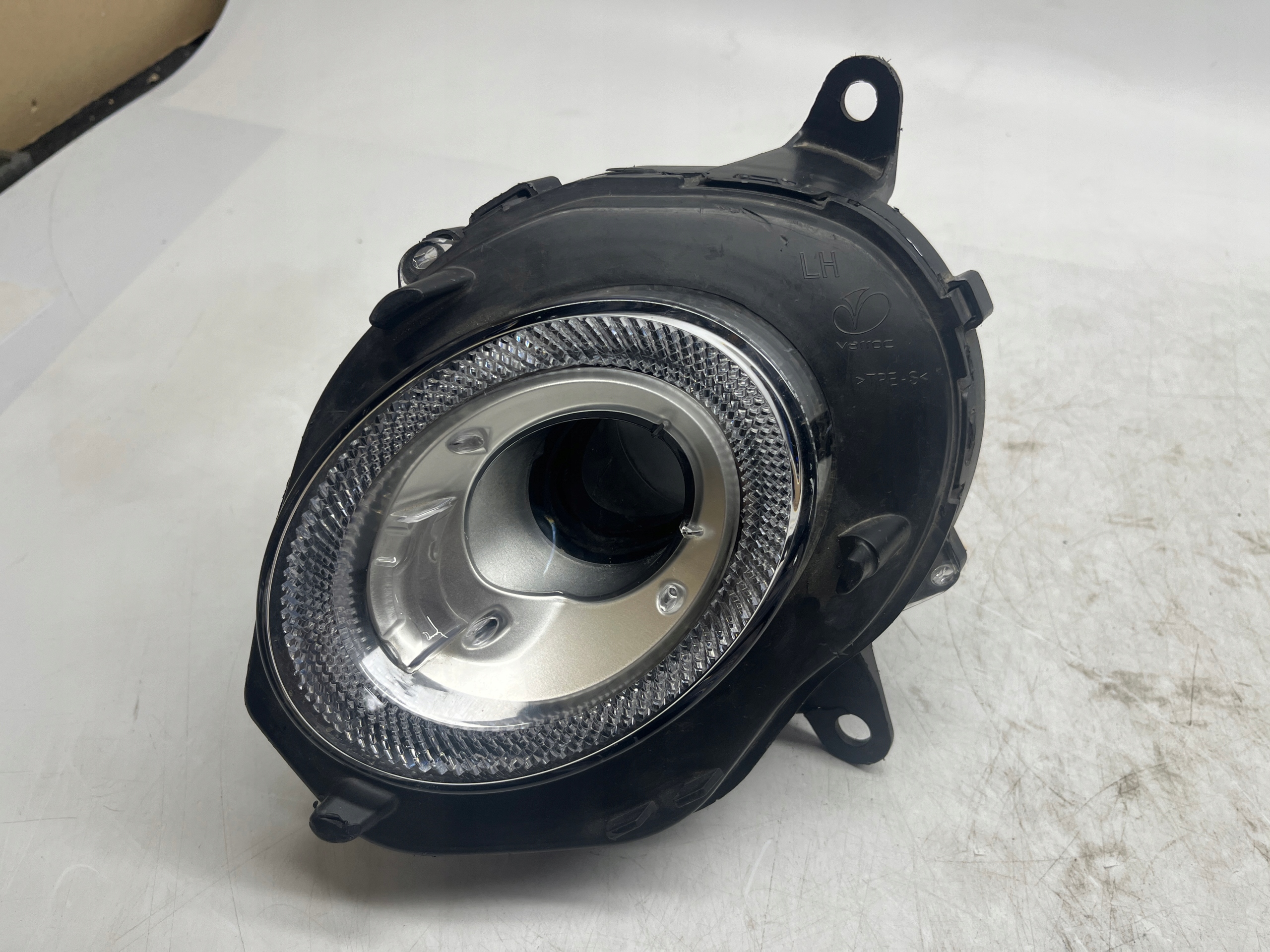 BENTLEY BENTAYGA LAMPA LEWA KIERUNKOWSKAZ DRL HALOGEN LED SAE 36A953041A