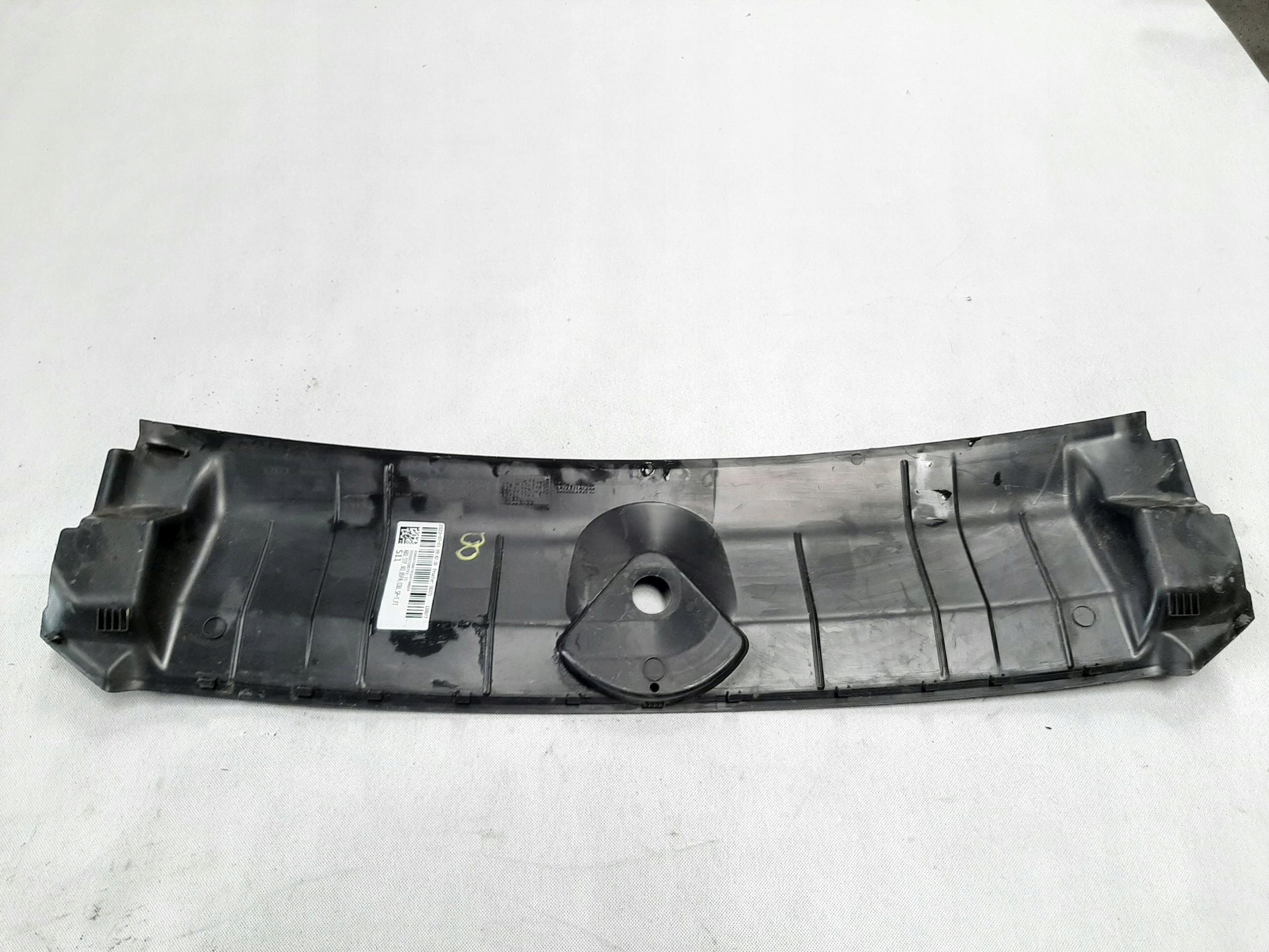 OSŁONA MASKOWNICA PASA PRZEDNIEGO AUDI A5 SPORTBACK LIFT 2020- 8W6807081E