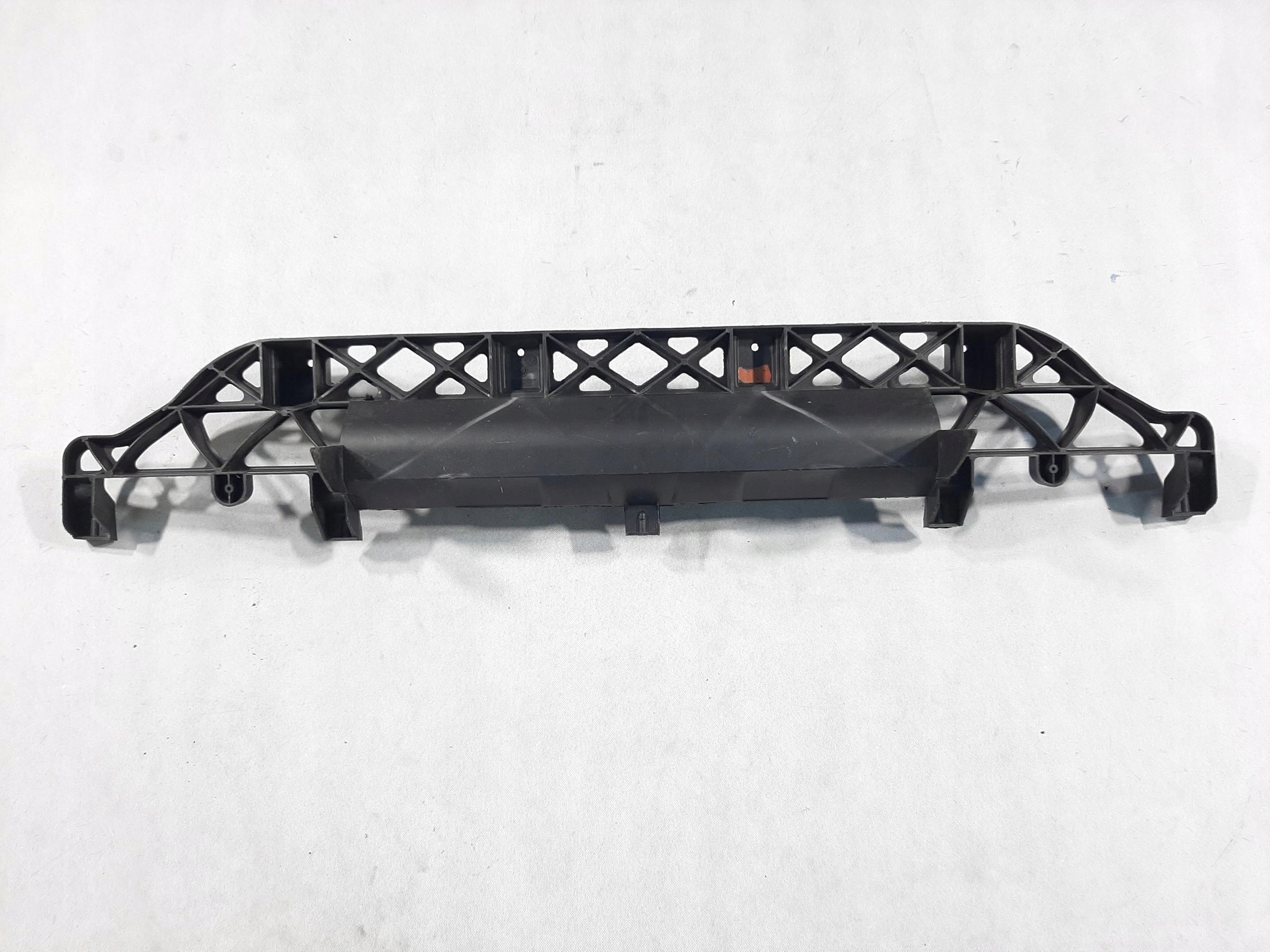 AUDI Q7 4L ŚLIZG MOCOWANIE ZDERZAKA TYŁ 4L0807329
