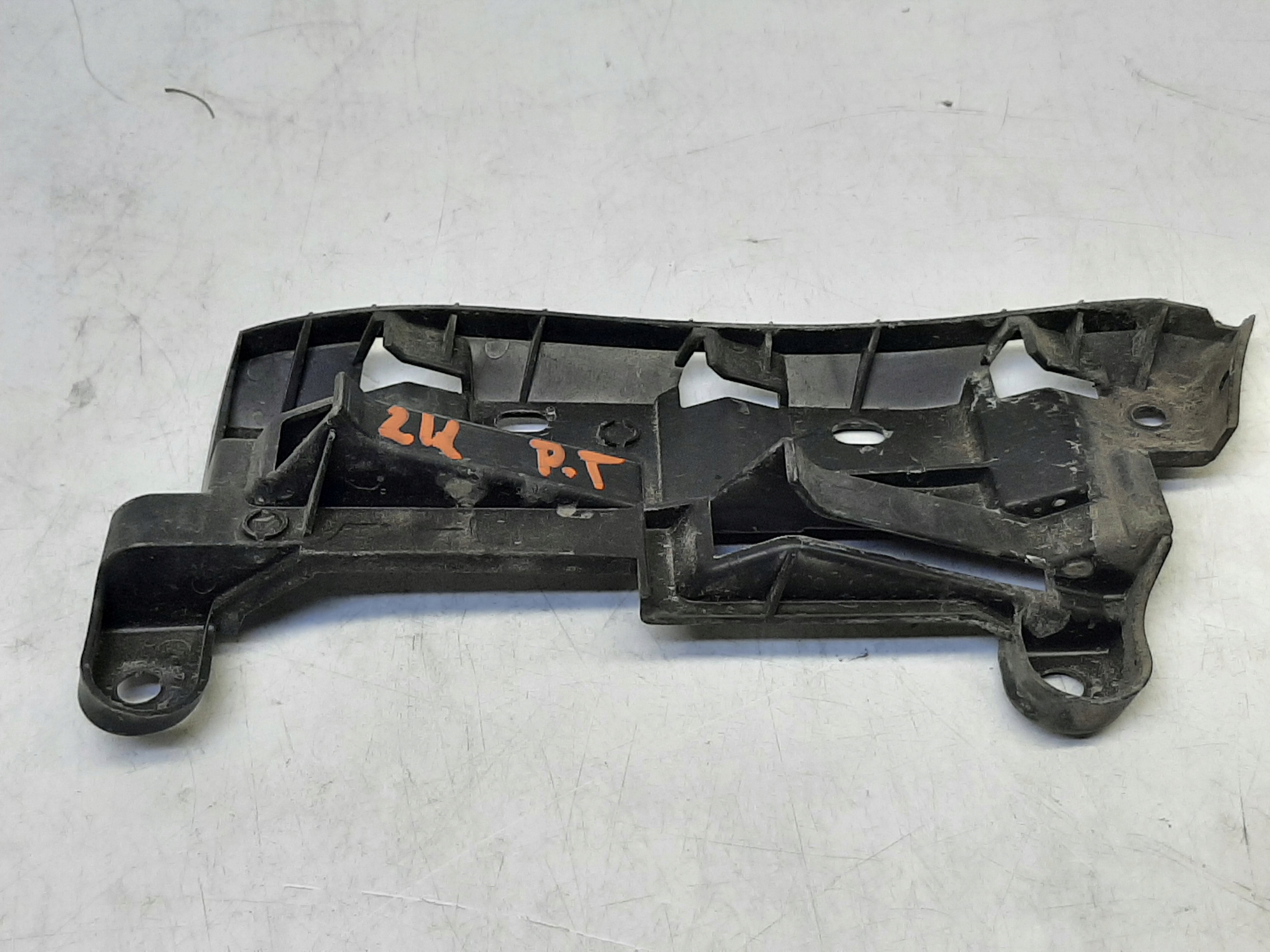 VW CADDY 2K ŚLIZG MOCOWANIE ZDERZAKA PRAWY TYŁ 2K0807394