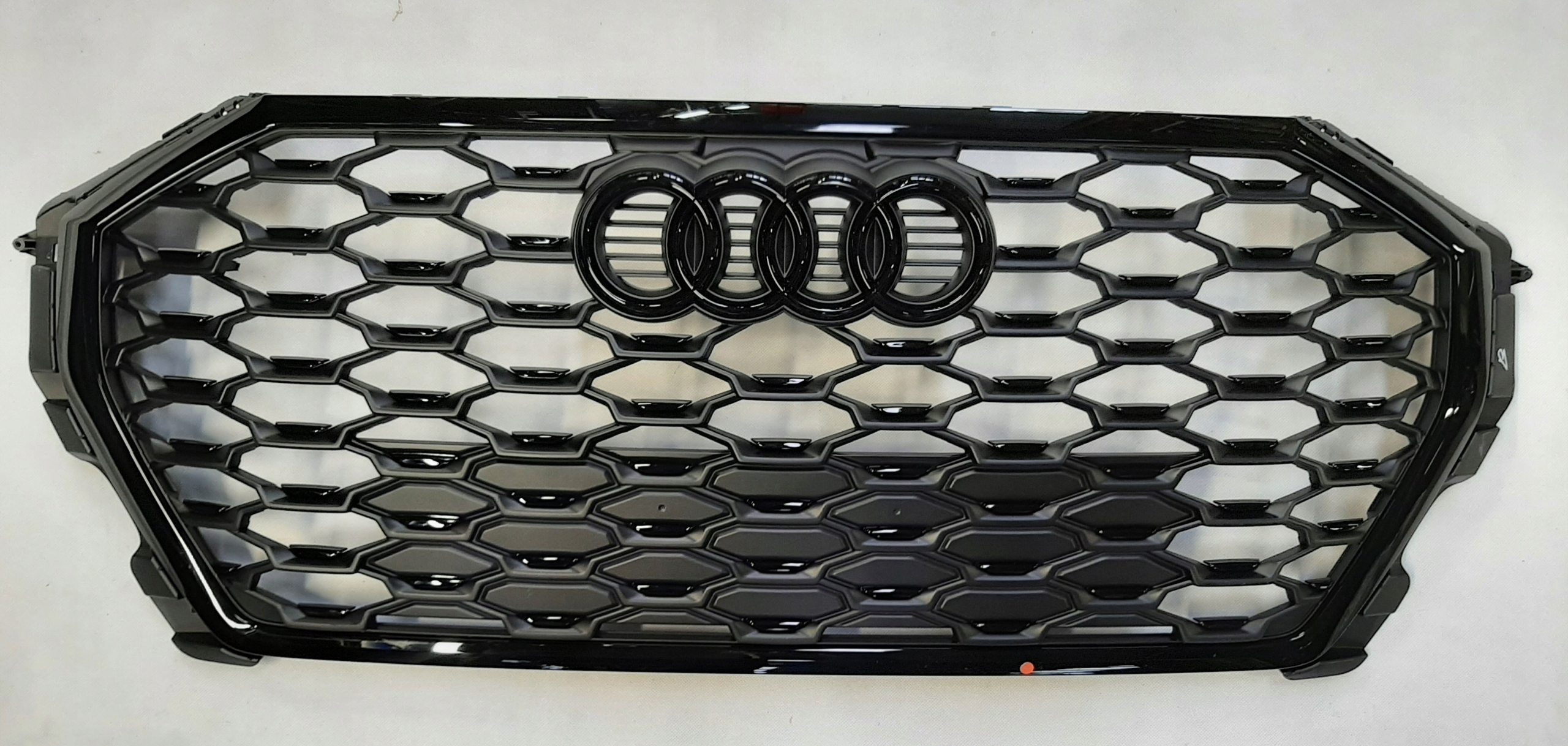 Audi Q3 S-Line Atrapa Grill 83F853651 A B C