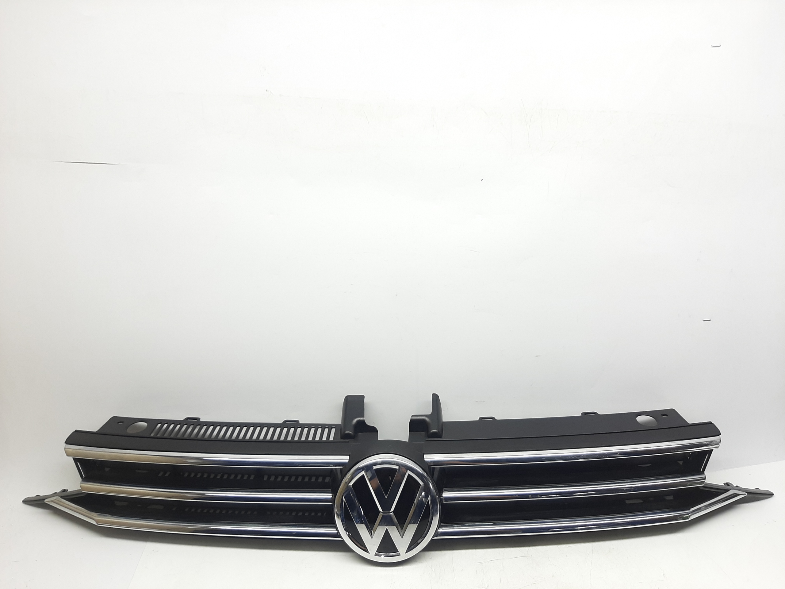 VW TOURAN III GRILL ATRAPA ZDERZAKA PRZÓD 5TA853651L 5TA853653B