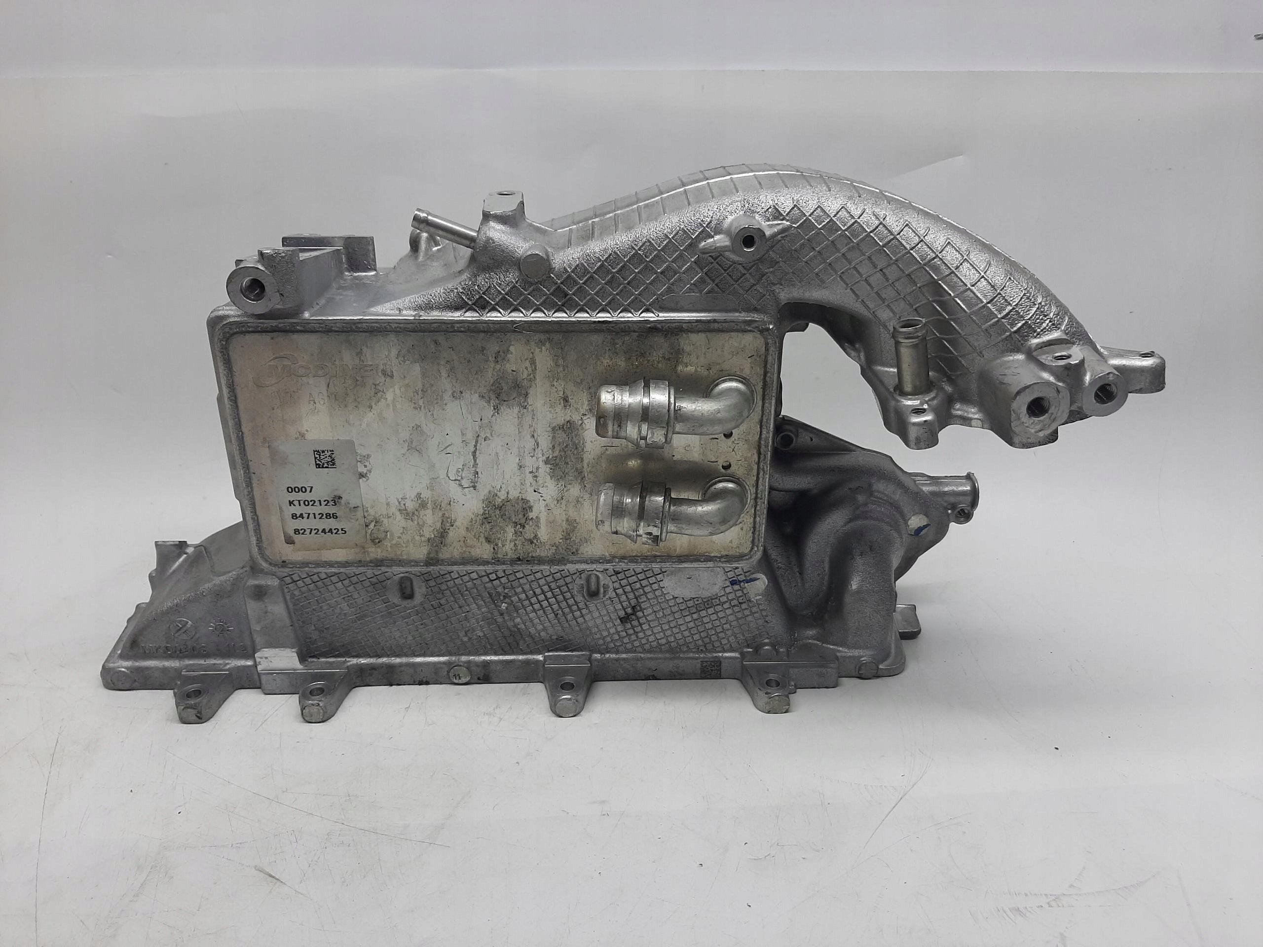 AUDI A3 8Y KOLEKTOR SSĄCY DOLOTOWY 2.0 TDI 05L129766Q