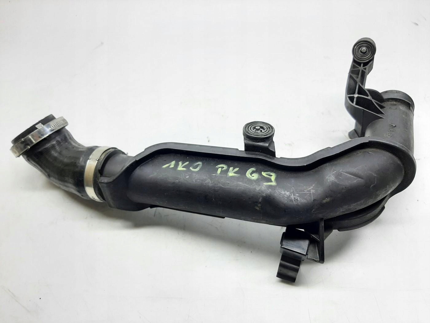 VW GOLF VI AUDI A3 8P Q3 8U 2.0 TDI WĄŻ RURA INTERCOOLERA 1K0145770AE