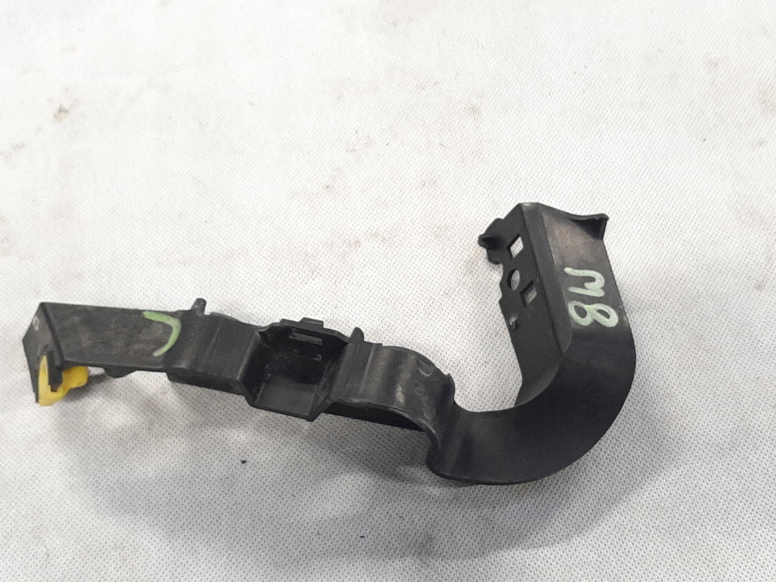 AUDI A5 B9 ŚLIZG MOCOWANIE ZDERZAKA LEWY PRZÓD 8W6807283