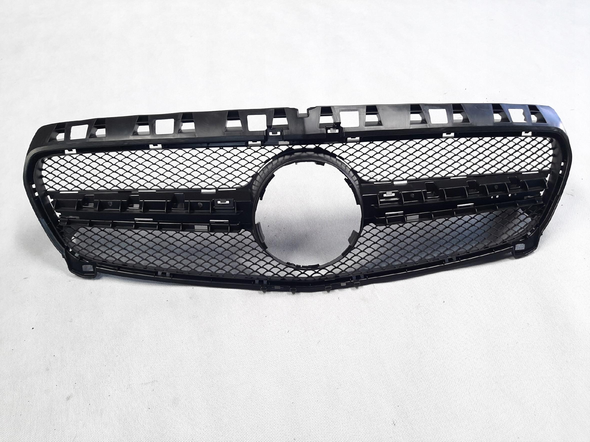 MERCEDES-BEZ W176 A45 AMG ATRAPA GRILL A1768880860