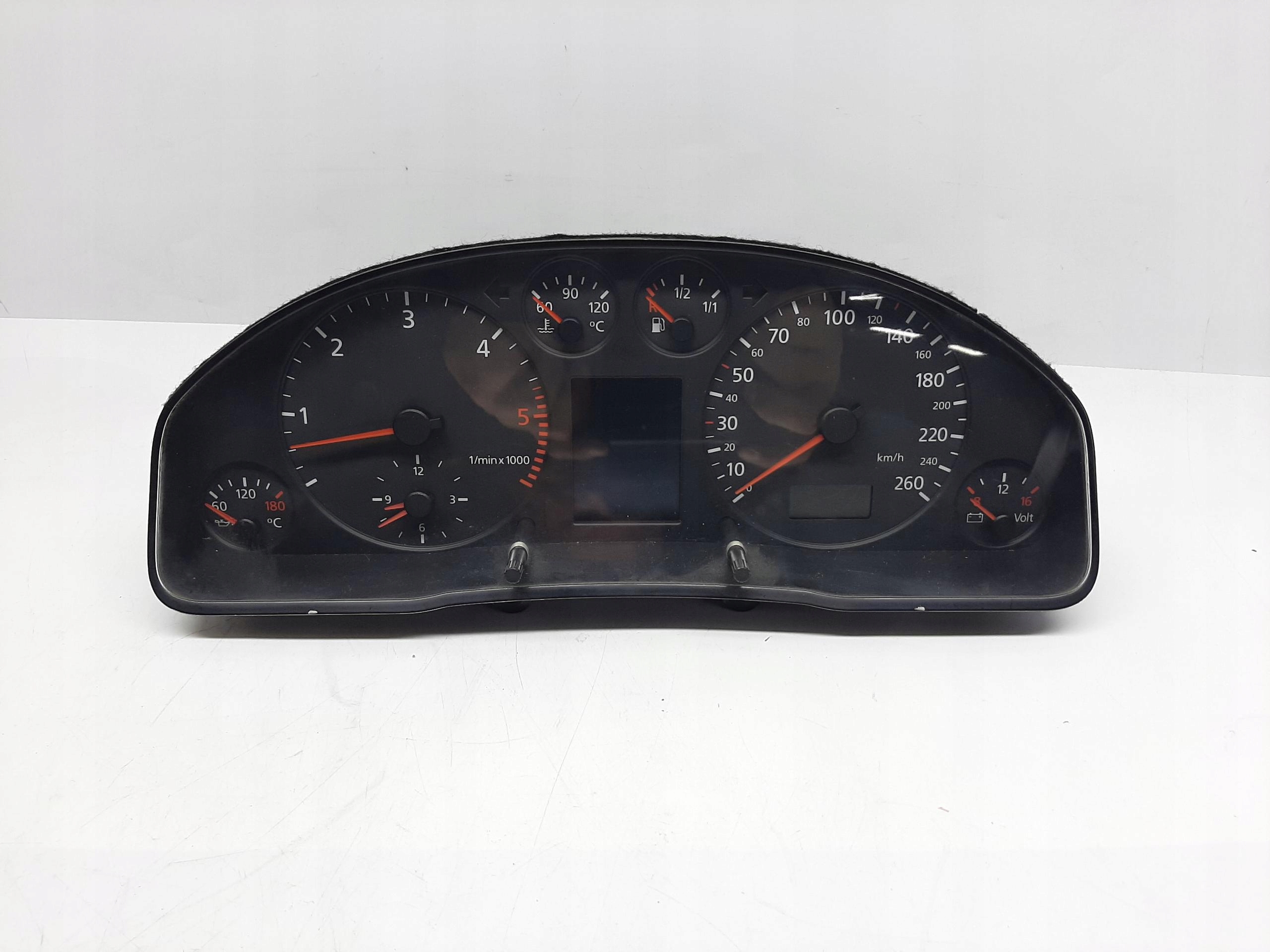 AUDI A6 C5 LICZNIK ZEGARY 2.5 TDI 4B0919880G