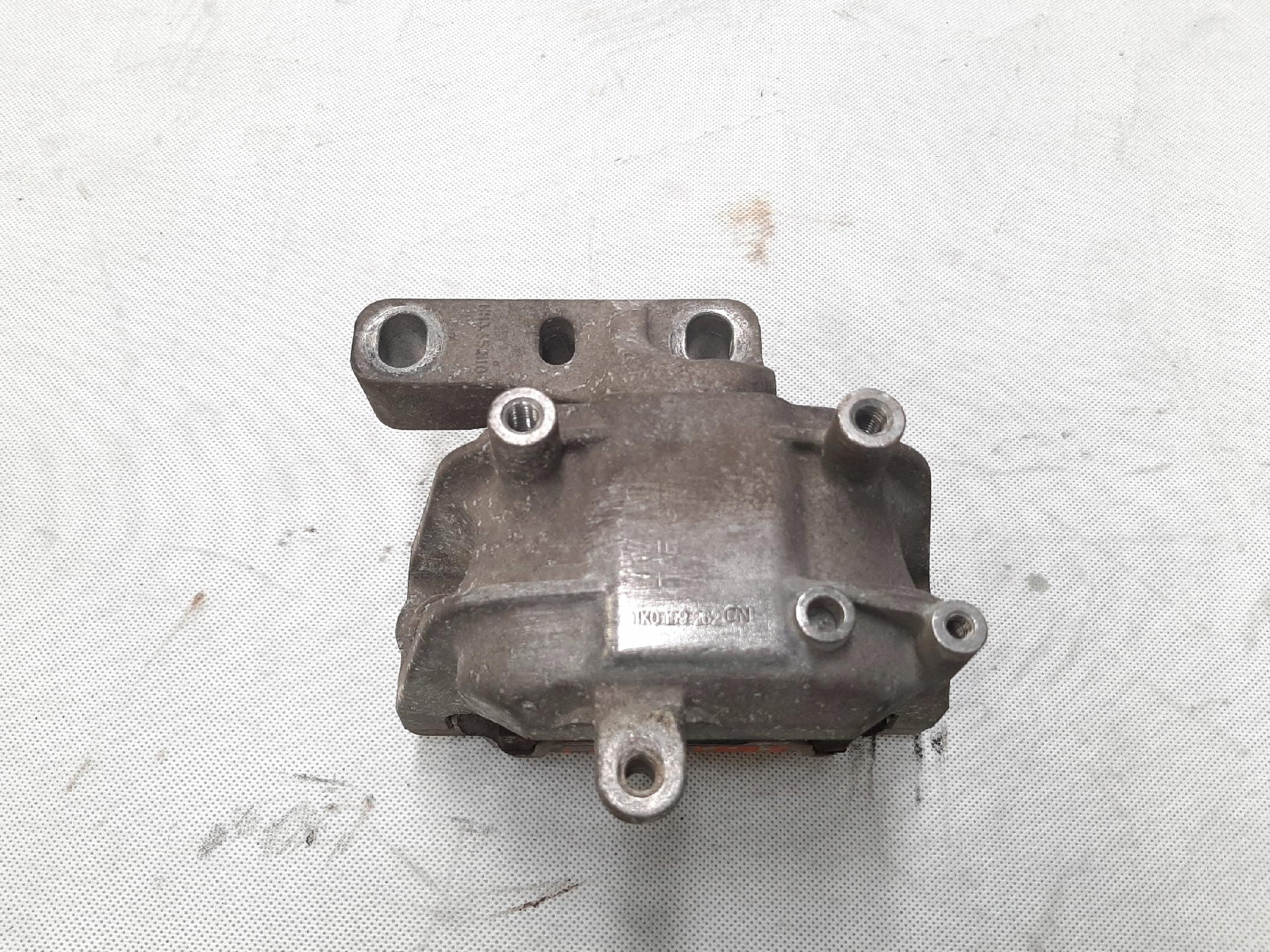 VW CADDY III PODUSZKA SILNIKA 1K0199262CN