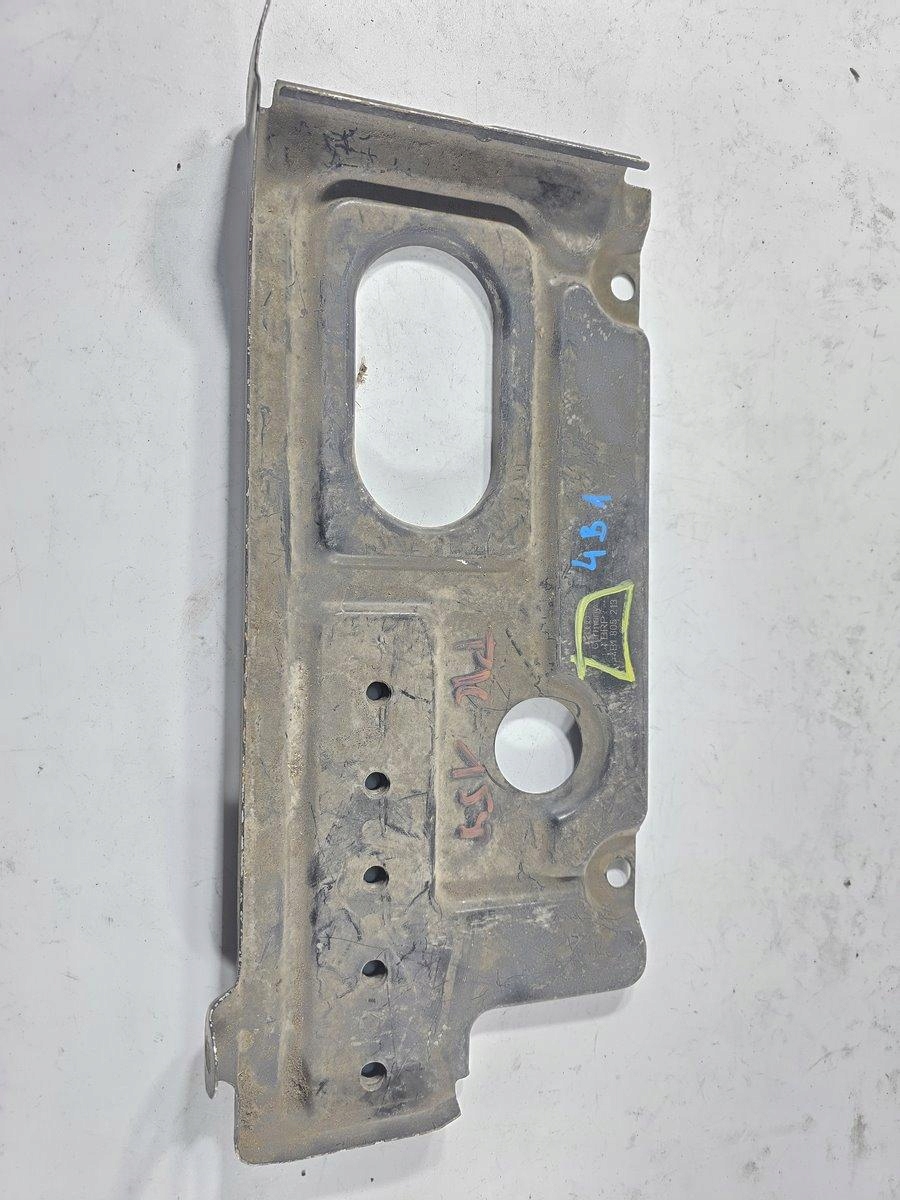 AUDI A6 C5 PODSTAWA AKUMULATORA 4B1805213