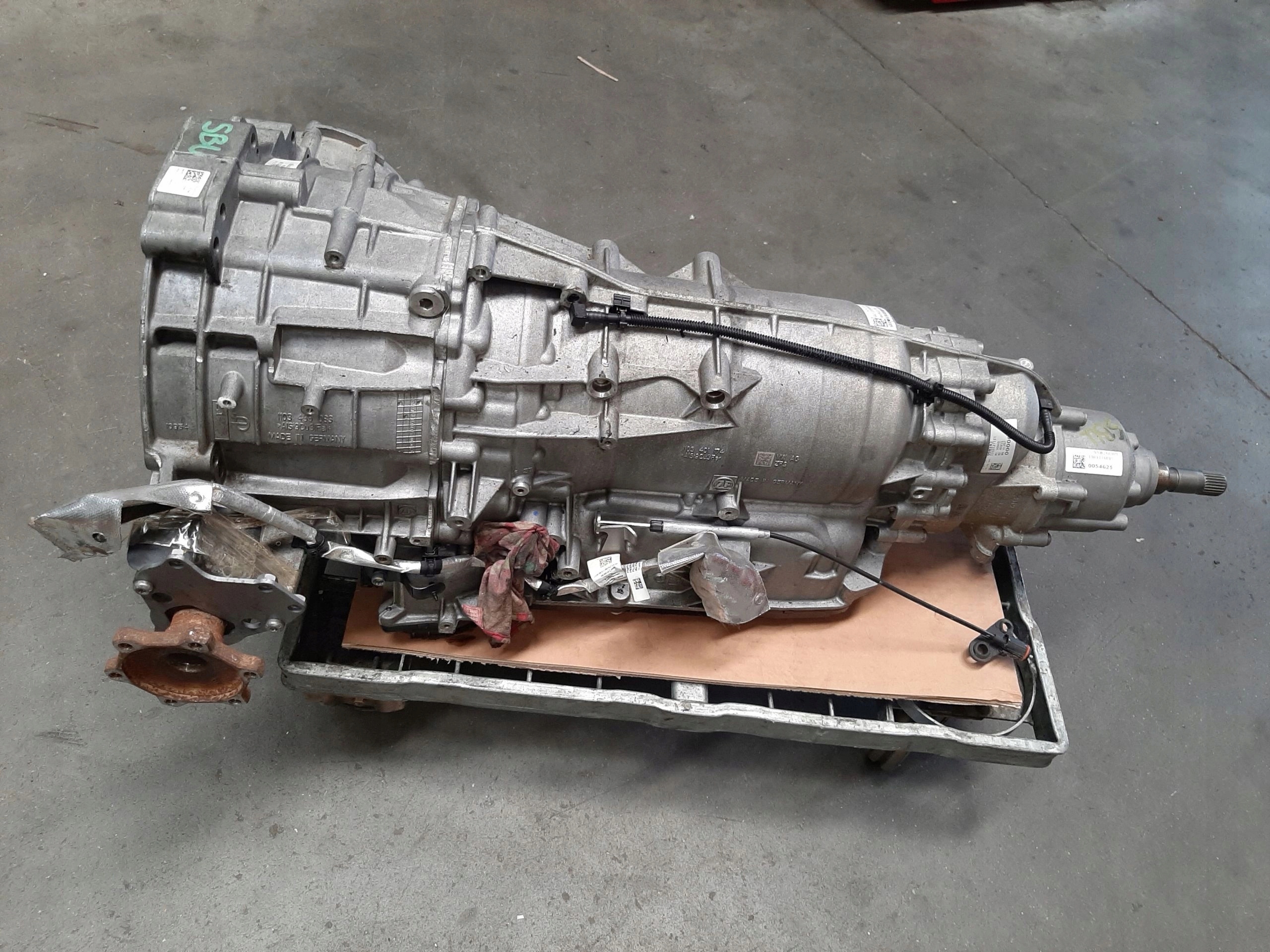 VW TOUAREG SKRZYNIA SBU 0D5300039JX 0D5300041HX