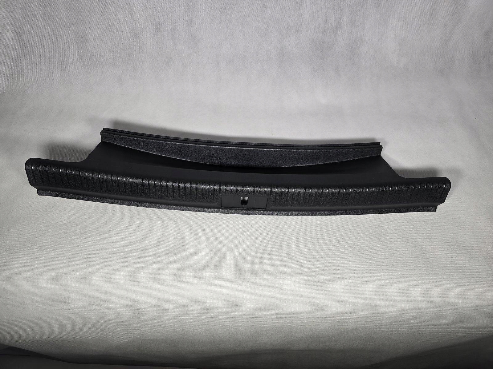 VW GOLF VII HB OSŁONA PASA TYLNEGO TYŁ MASKOWNICA 5G6863459K