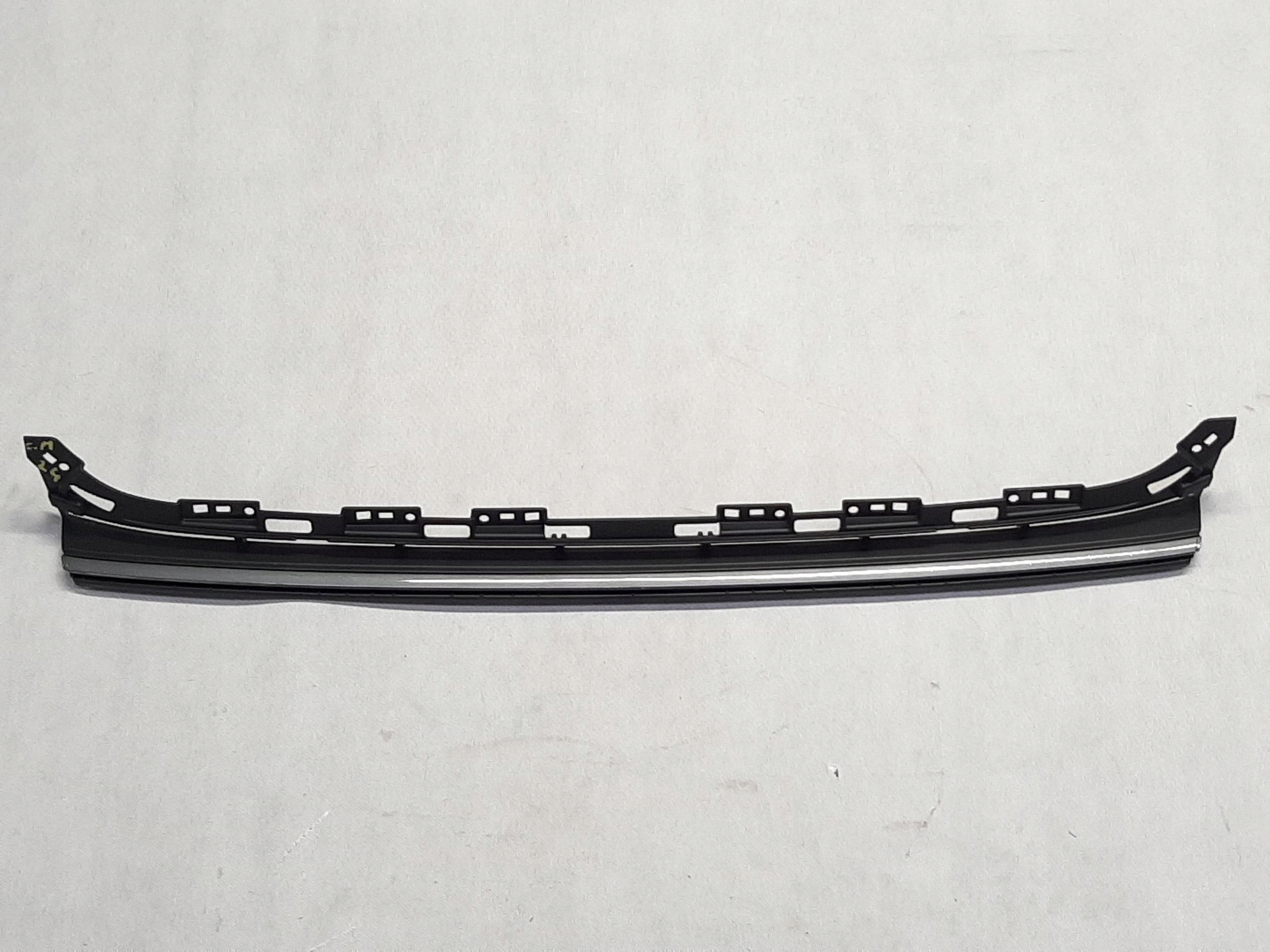 AUDI A8 D5 2017-2021 KRATKA DOLNA ZDERZAKA PRZÓD 4N0807697A