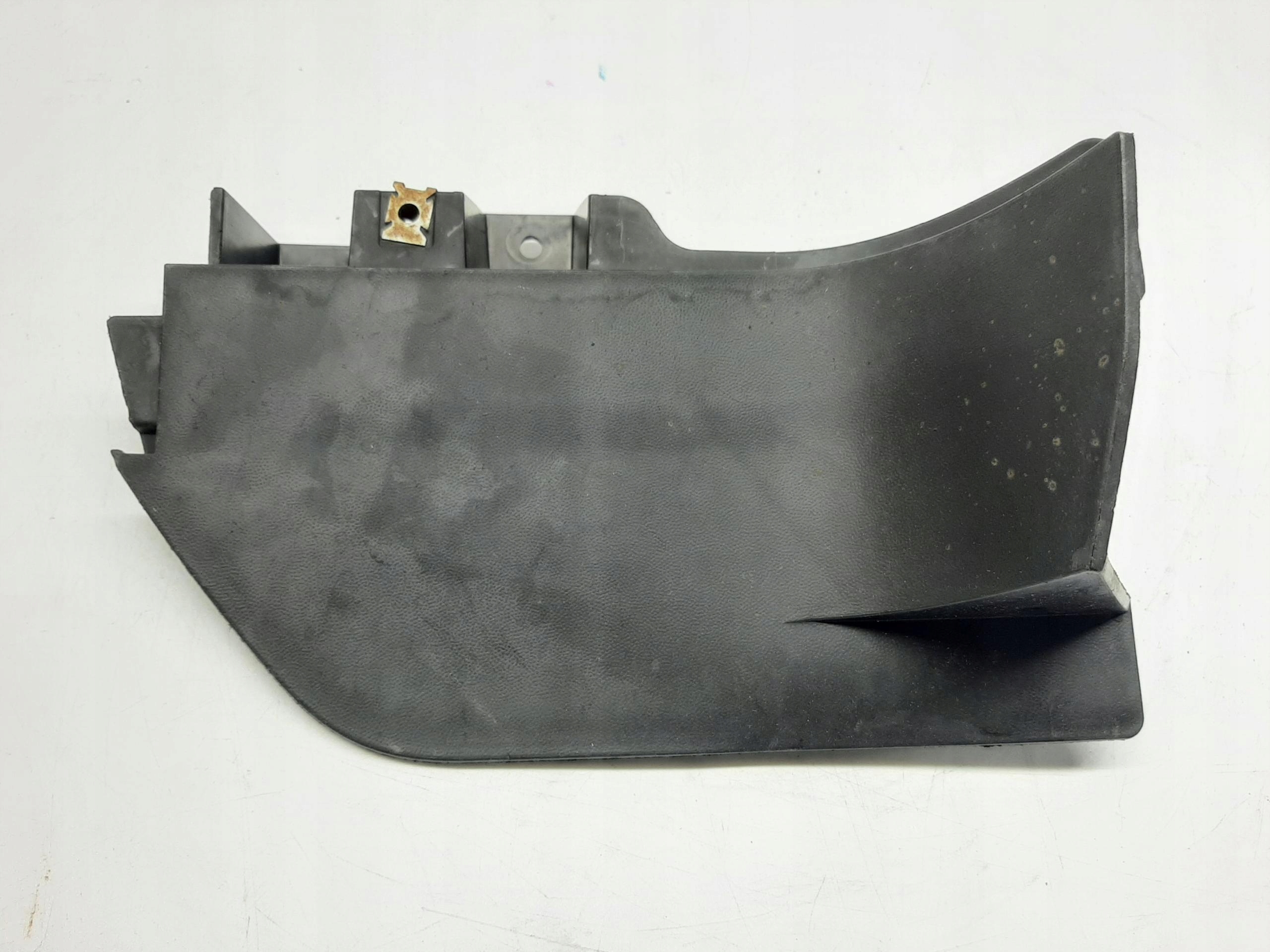 VW TOUAREG II CHLAPACZ BŁOTNIK OSŁONA DOKŁADKA LEWY TYŁ 7P6854855
