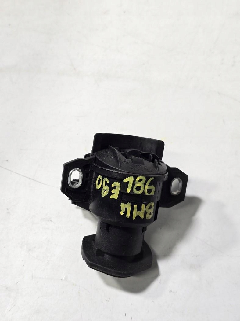 BMW E90 E91 E92 E93 WKŁADKA ZAMKA KLAPY TYŁ 7167321