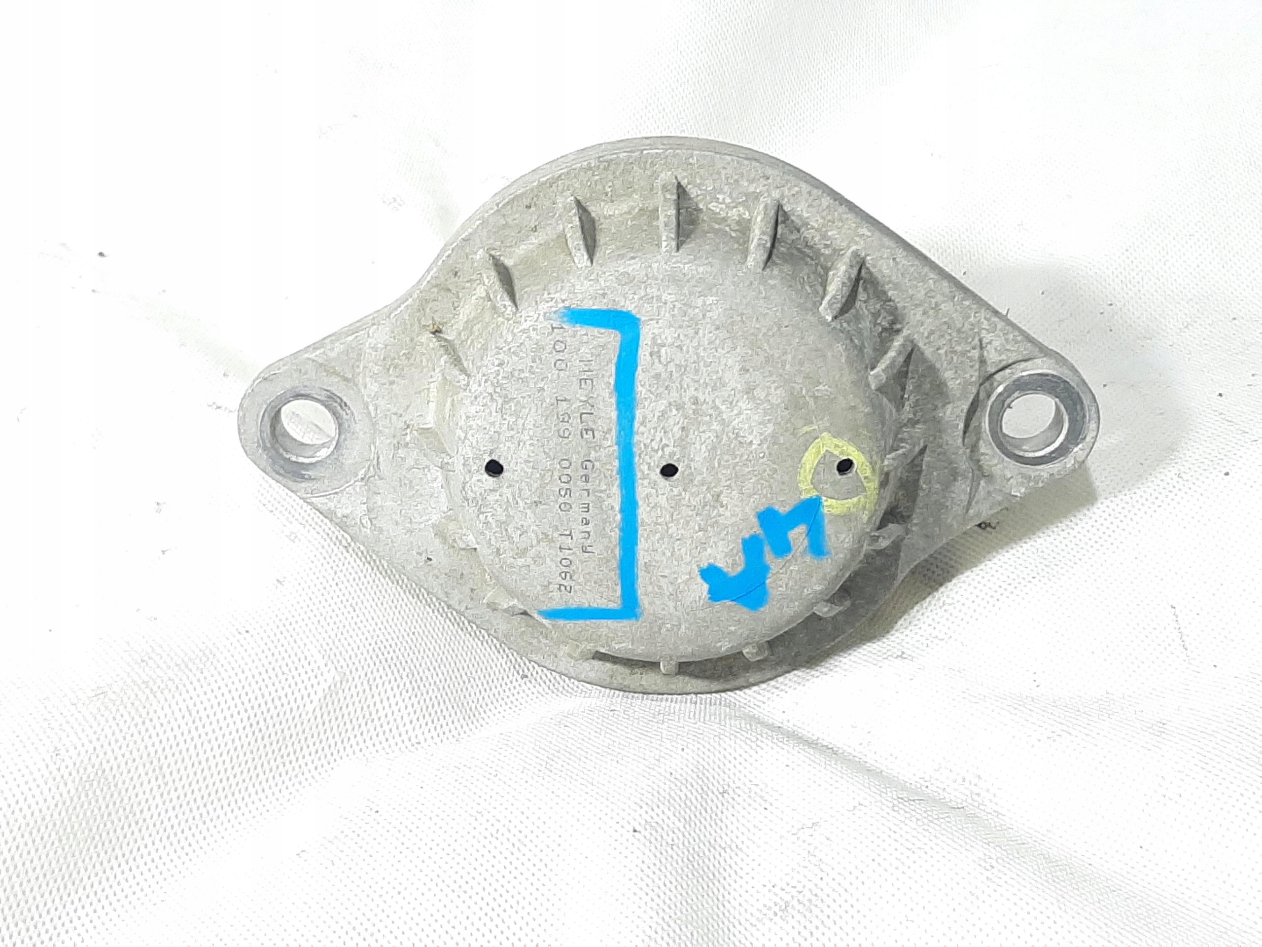 AUDI A6 C4 2.5 TDI 1990-96R PODUSZKA SILNIKA 1001990050