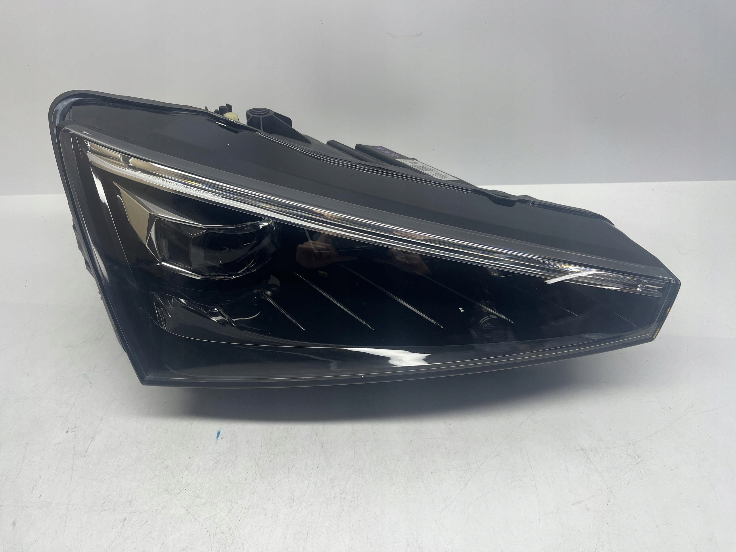 SKODA Scala Kamiq Reflektor Lampa Przód Prawy LED 657941016A
