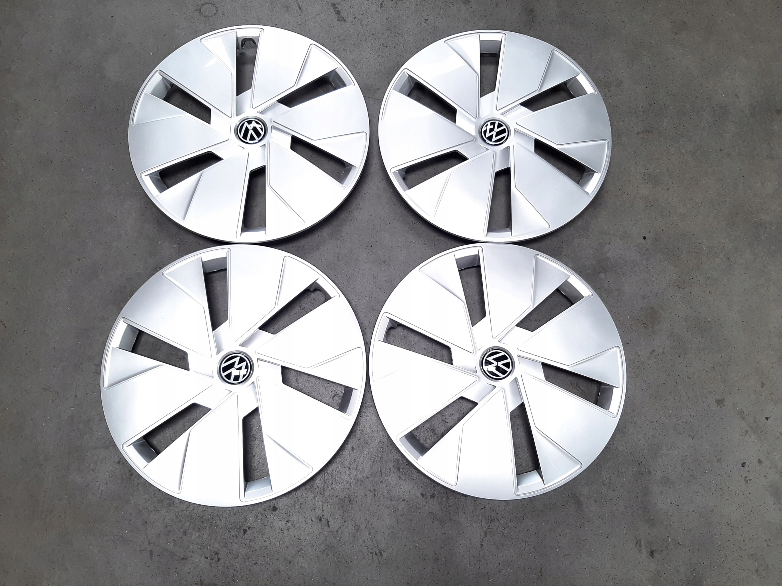 VW ID.3 KOŁPAK KOŁPAKI 18" 10A601147 osłona felga maskownica