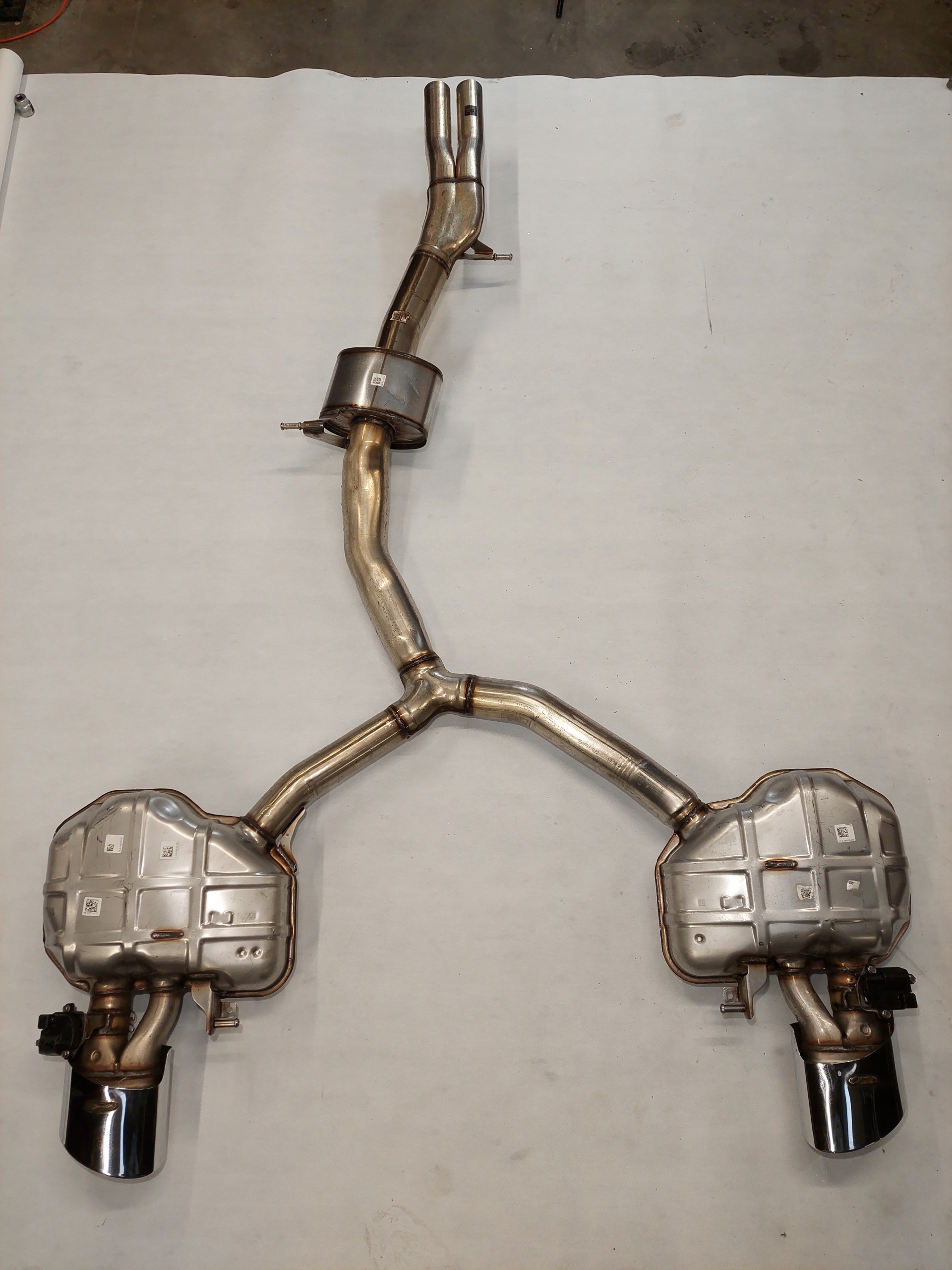 Audi RS4 8W0253611T 8W0253612E 8W0253411AD Kompletny Układ Wydech tłumik