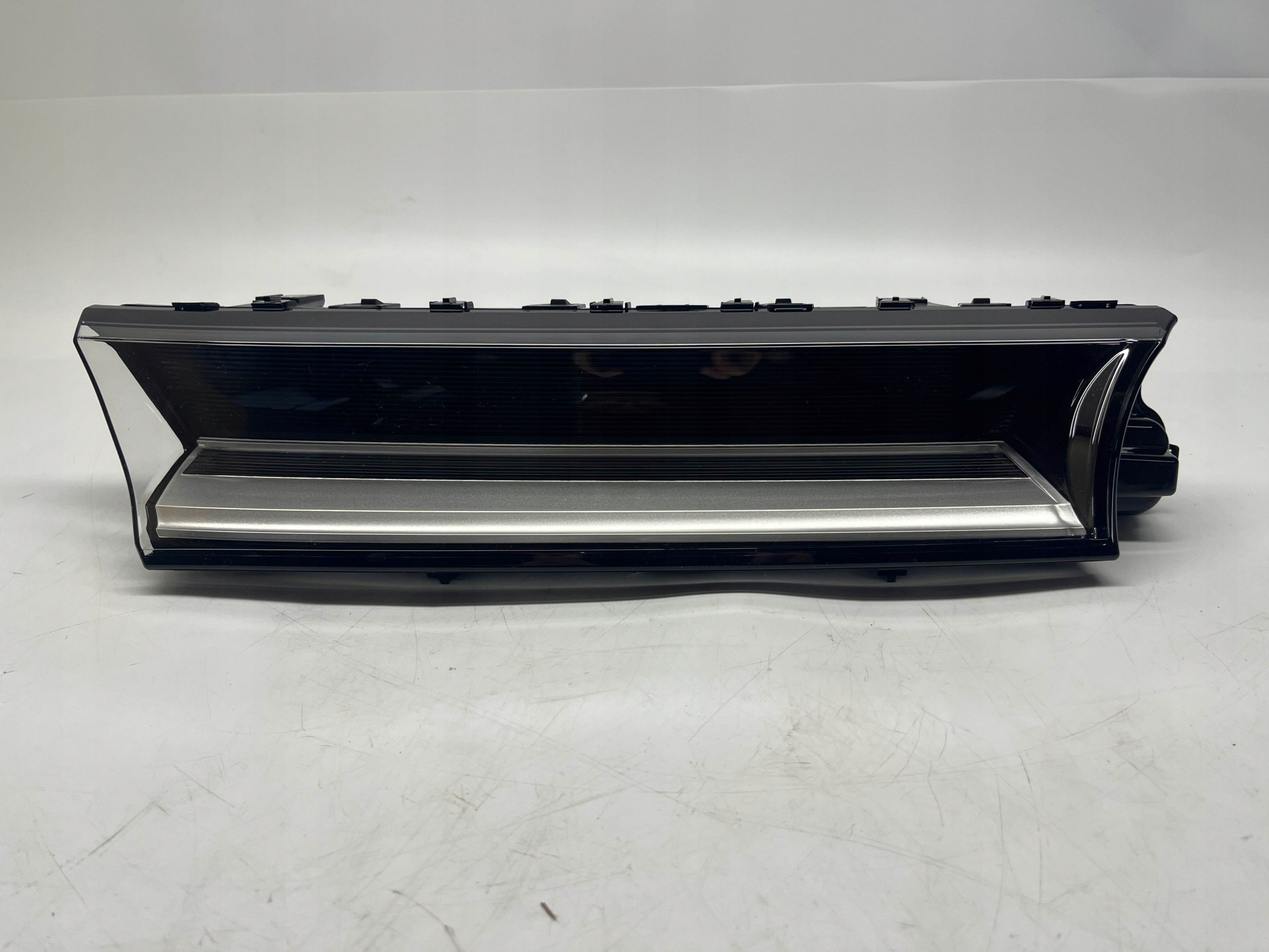 Volkswagen T7 multivan caravelle transporter LAMPA PRAWA DRL LED 7T0941654A