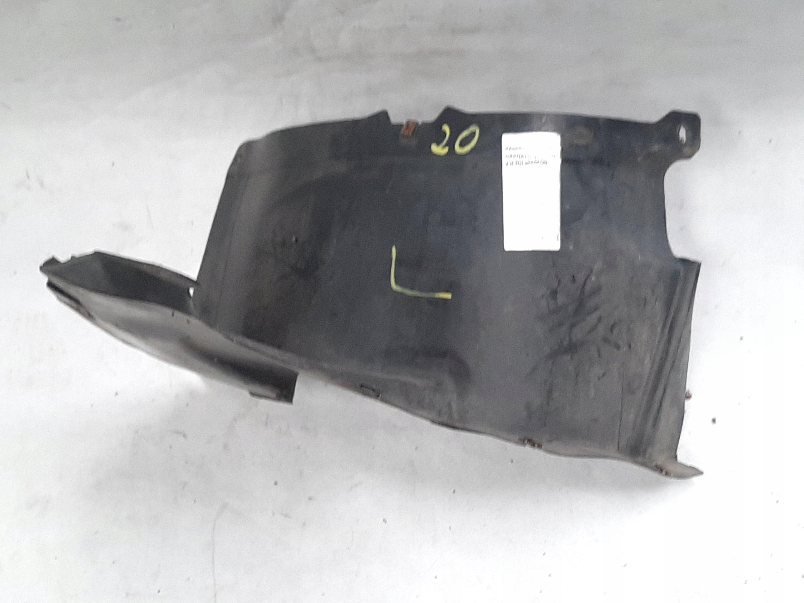 VW PASSAT B7 NADKOLE OSŁONA PRAWY PRZÓD CZĘŚĆ PRZEDNIA 3AA805912