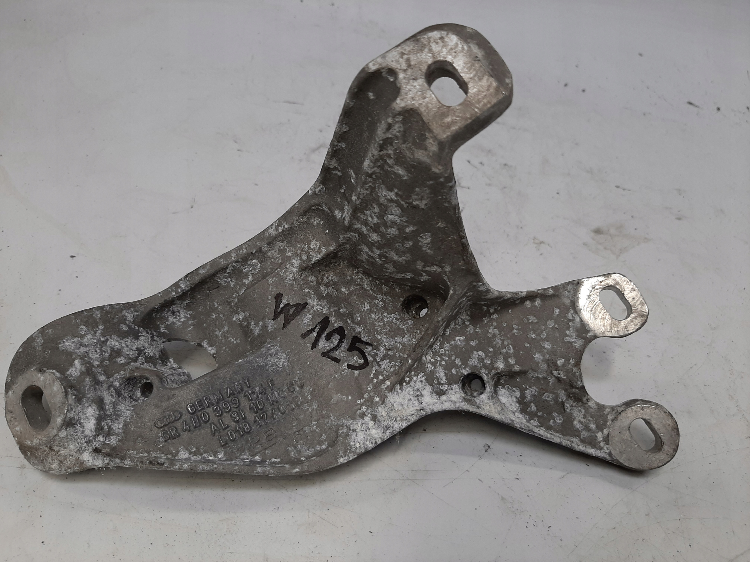 VW AUDI ŁAPA PODPORA STELAŻ MOCOWANIE 4H0399124F