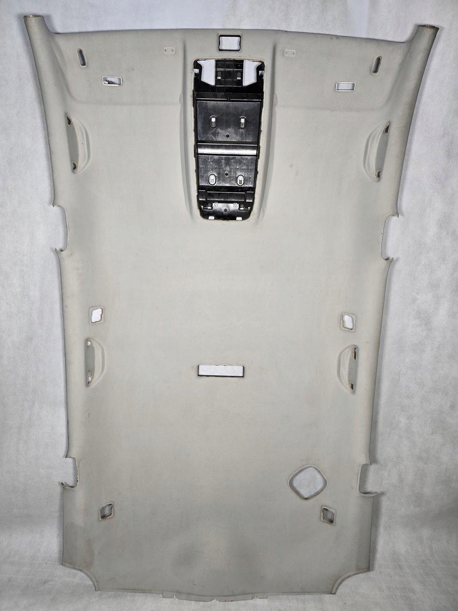 VW TOURAN I PODSUFITKA TAPICERKA DACHU LAMPKA 1T0867599A