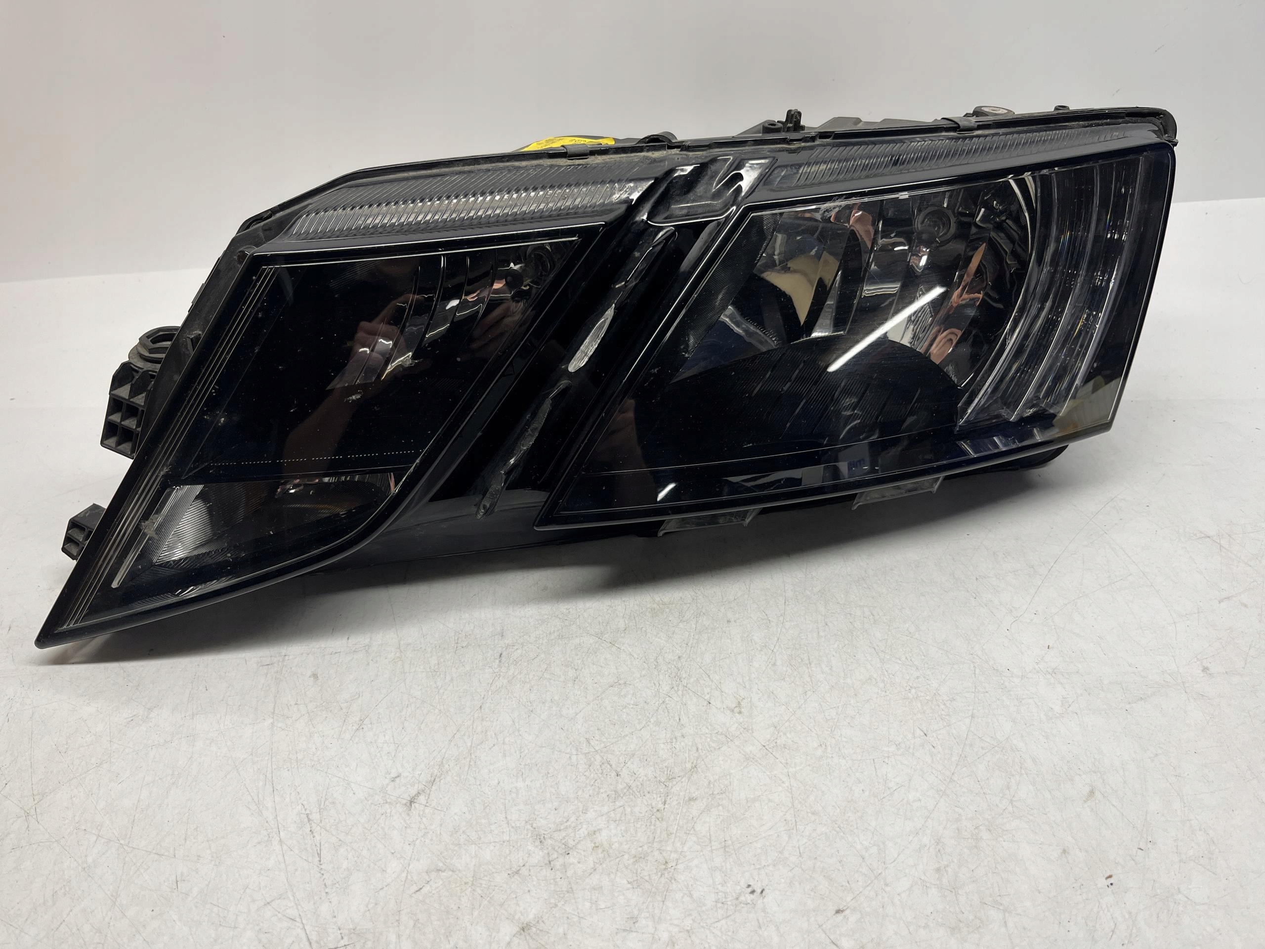 SKODA Octavia Reflektor Lampa Przód LEWY 5E1941015C