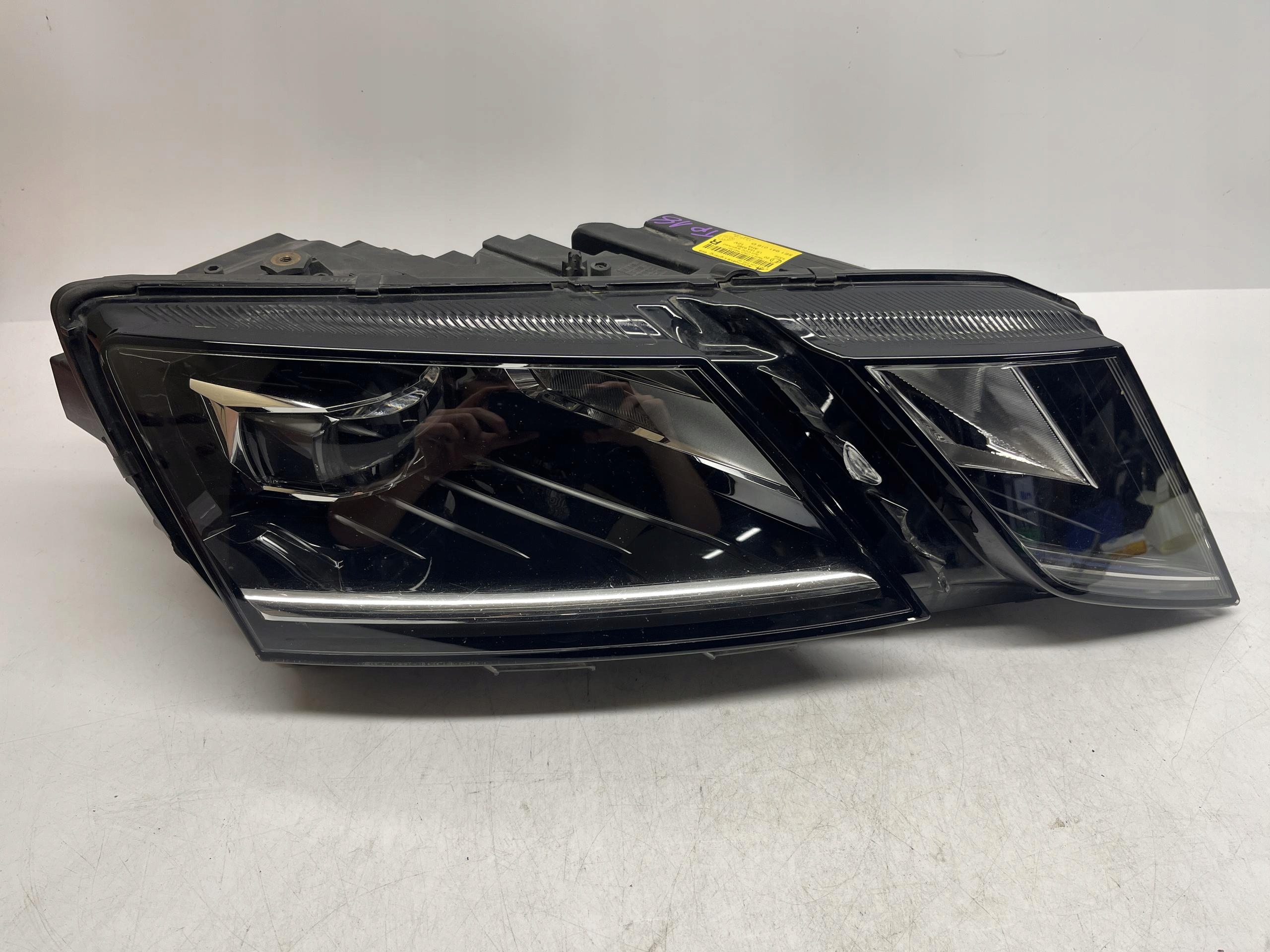 SKODA Octavia Reflektor Lampa Przód PRAWY LED 5E1941016D