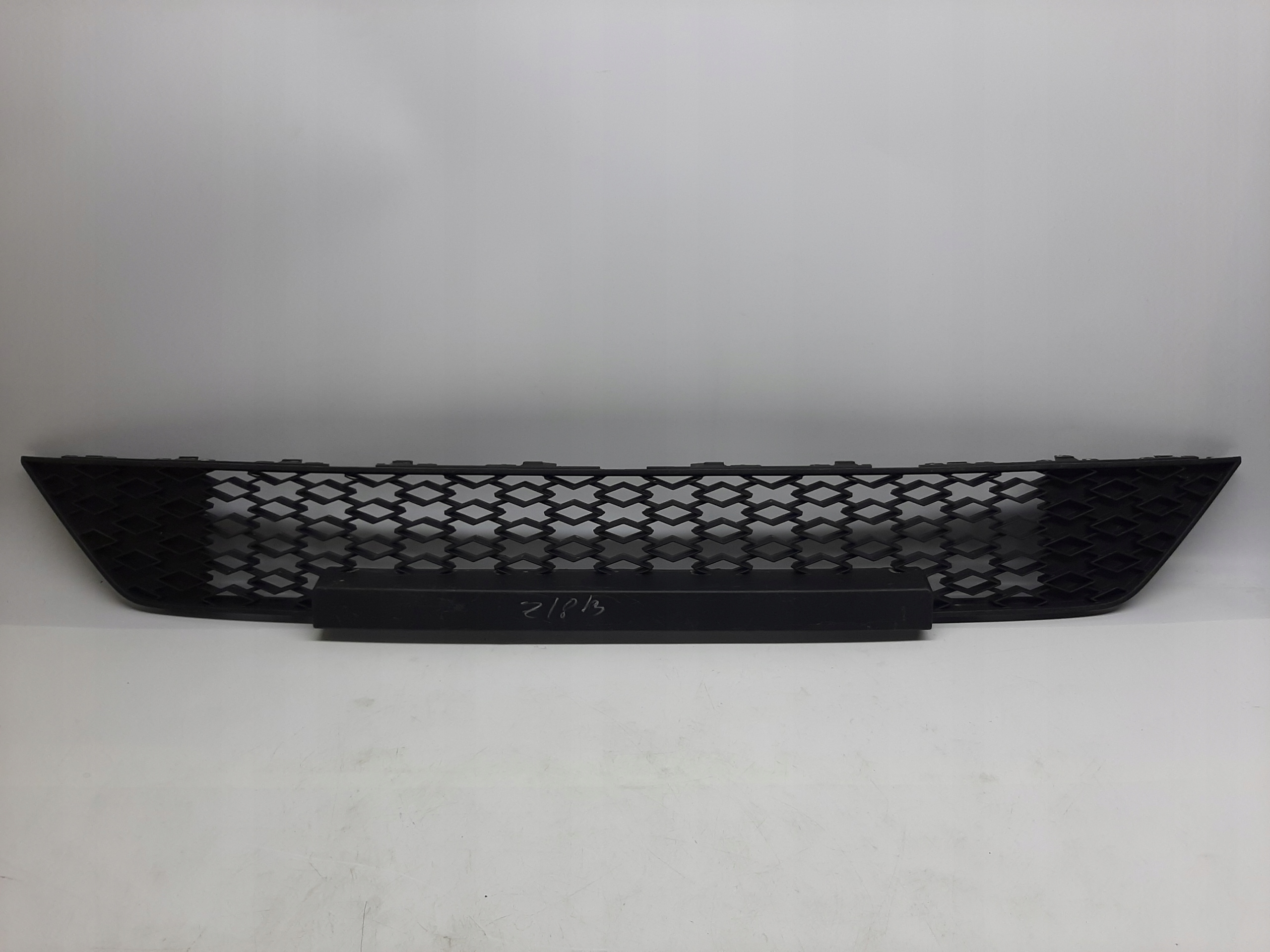 SKODA OCTAVIA 4 RS VI kratka zderzak grill maskownica 5E3853677B zderzak