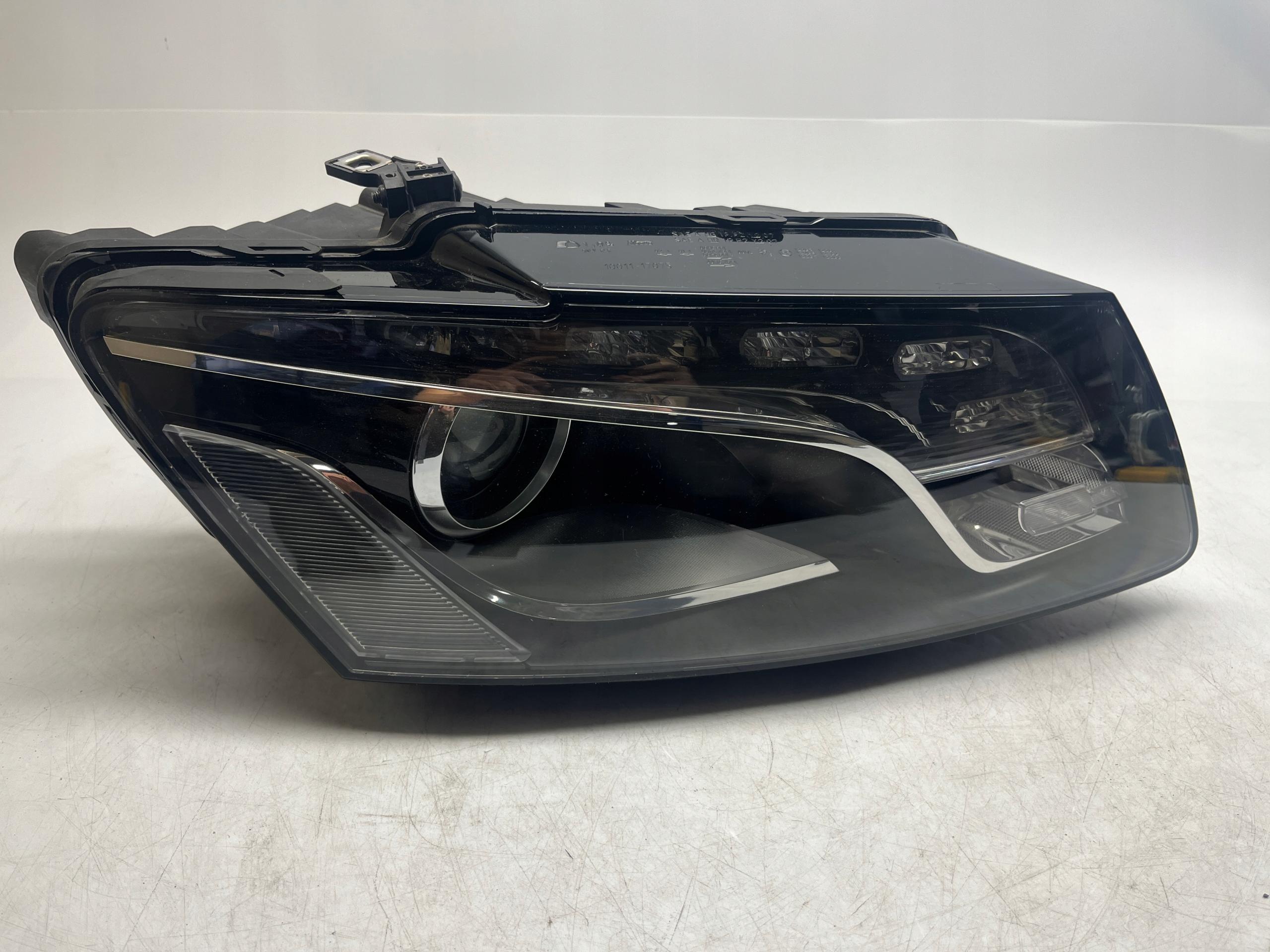 AUDI Q5 REFLEKTOR LAMPA PRZÓD PRAWA XENON LED 8R0941004Ag 8R0941030AG