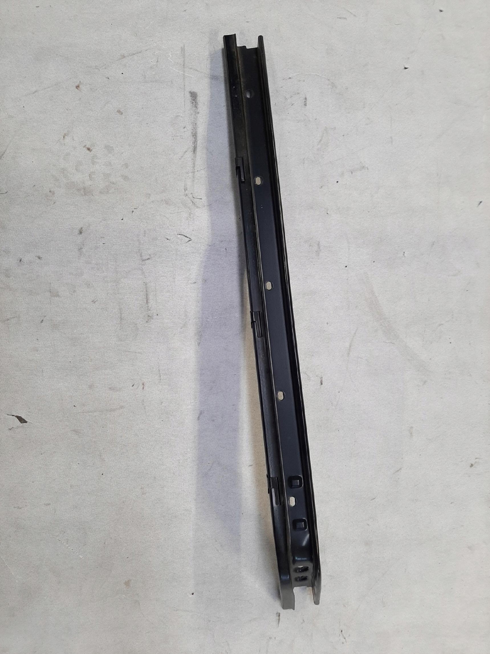 VW SHARAN SEAT ALHAMBRA 2010-2024 SZYNA PROWADNICA DRZWI LEWA 7N0843871F