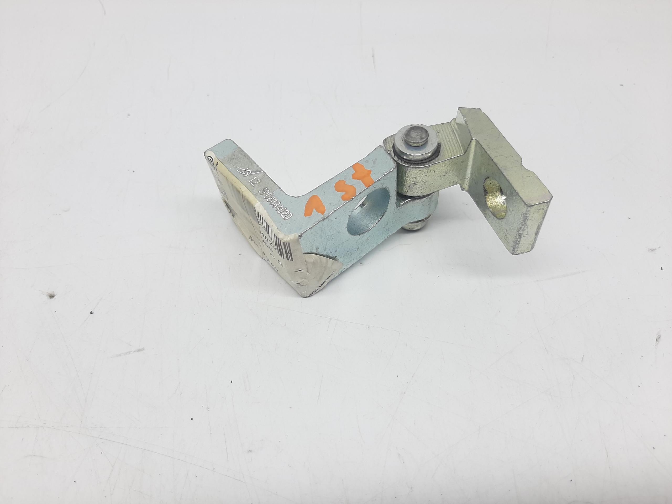 SEAT LEON ZAWIAS DRZWI PRAWY TYŁ 5P0833402D