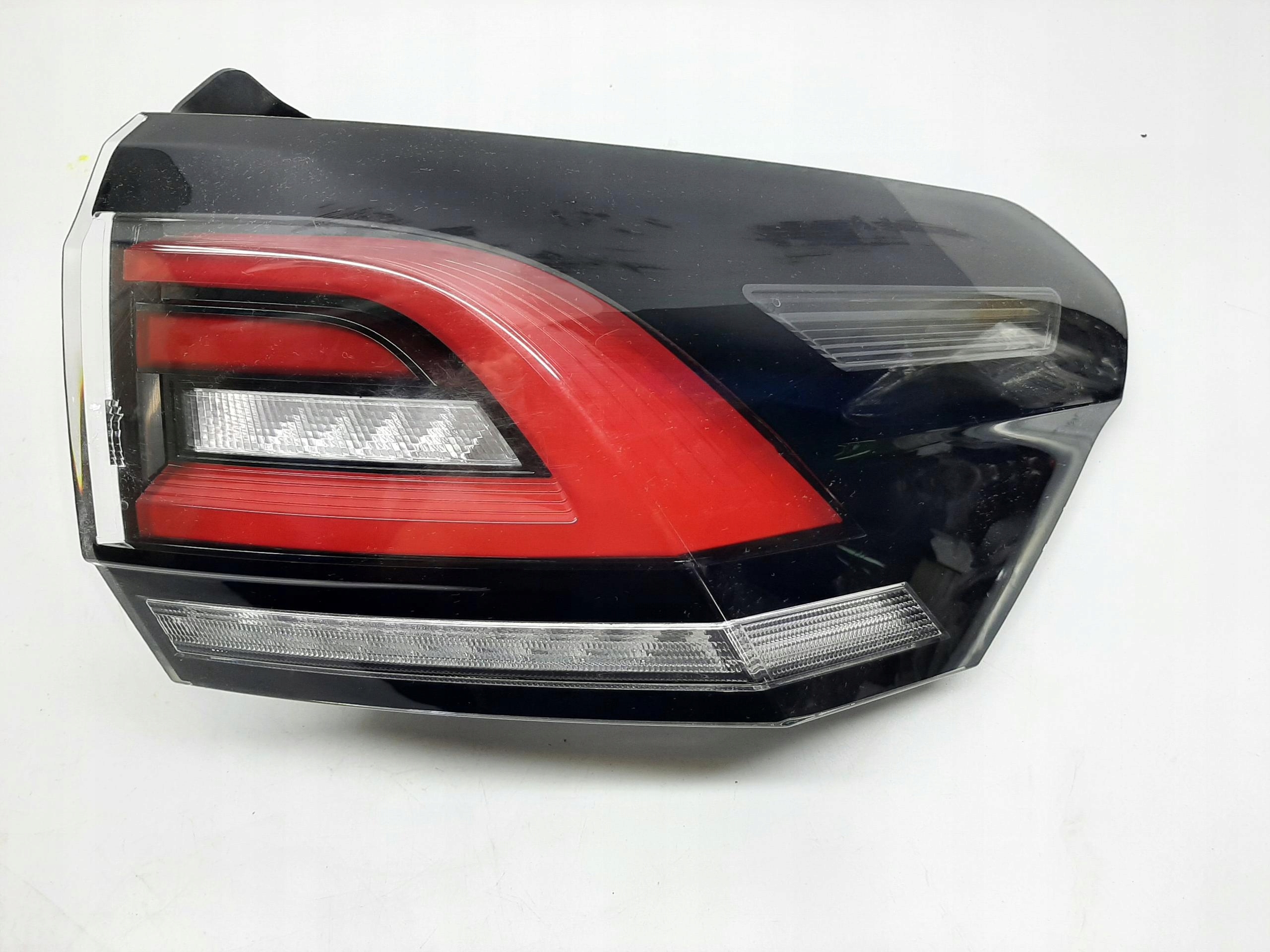 VW TAIGO LAMPA PRAWA TYLNA TYŁ LED 2G7945096