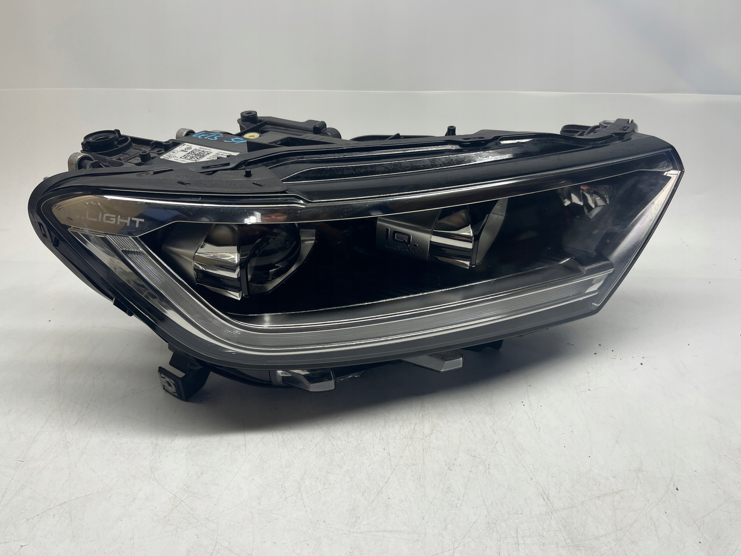 Volkswagen T-ROC REFLEKTOR LAMPA PRAWA PRZÓD LED MATRIX BEAM 2GA941036AP