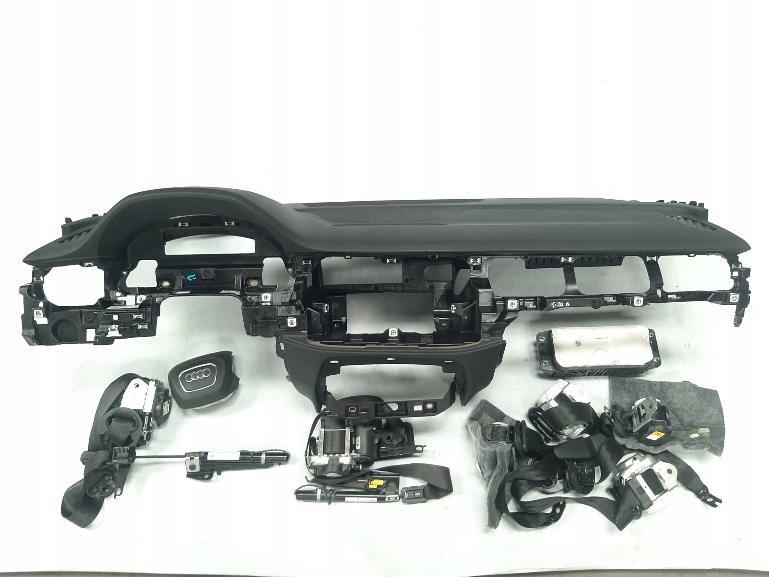 AUDI Q7 4M DESKA ROZDZIELCZA PASY BEZPIECZEŃSTWA AIRBAG KOMPLET 4M1857001AB