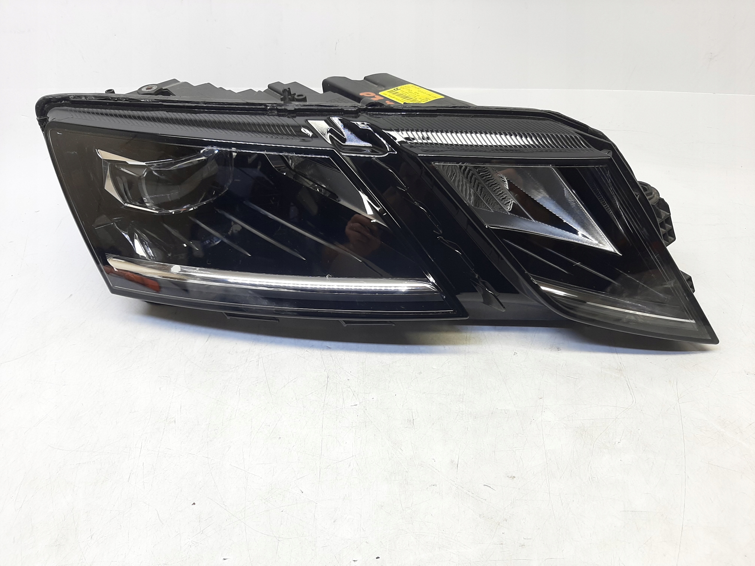 SKODA OCTAVIA III LIFT REFLEKTOR LAMPA PRAWY PRZÓD FULL LED 5E1941016D