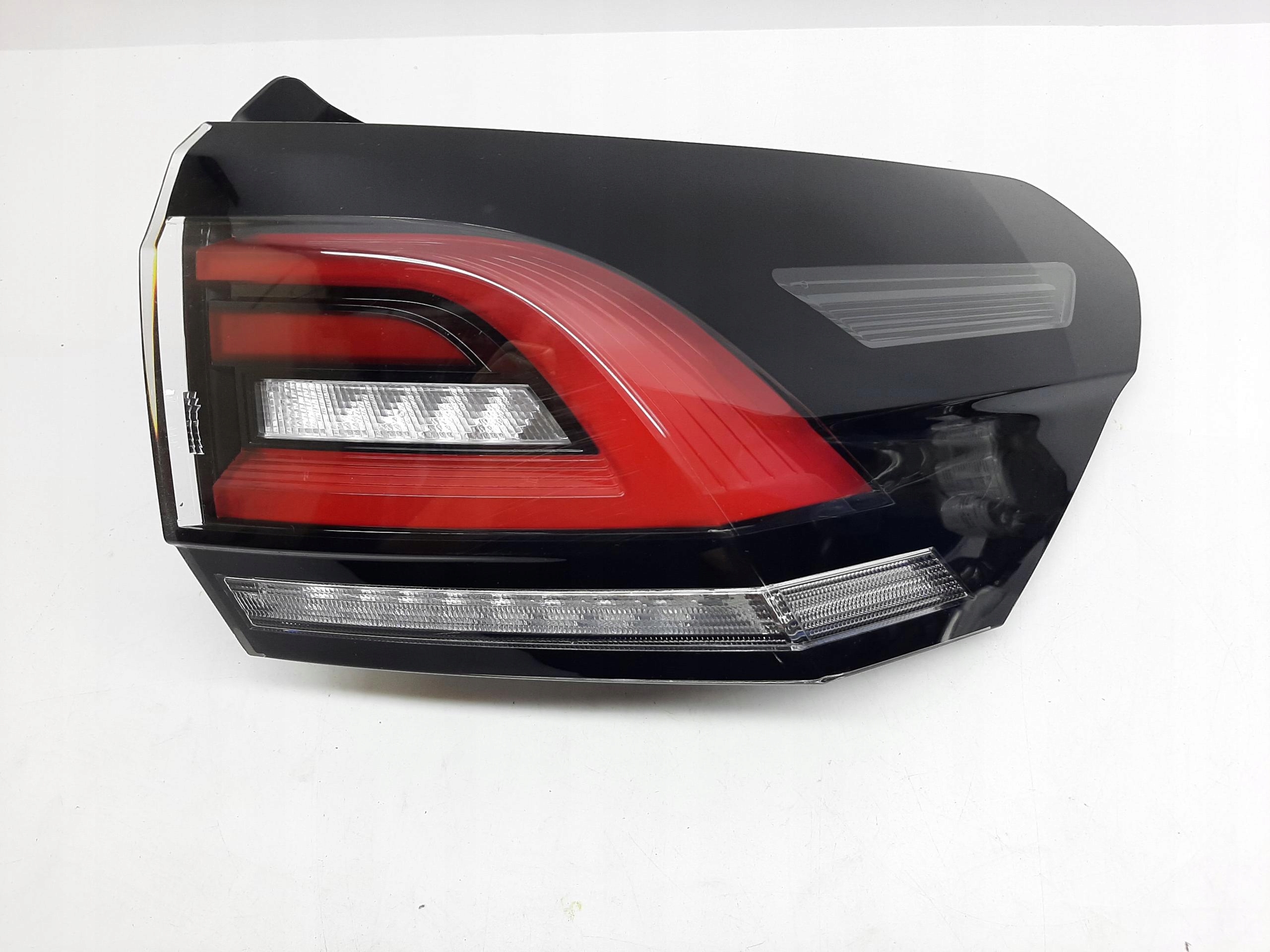 VW TAIGO LAMPA PRAWA TYLNA TYŁ LED 2G7945096