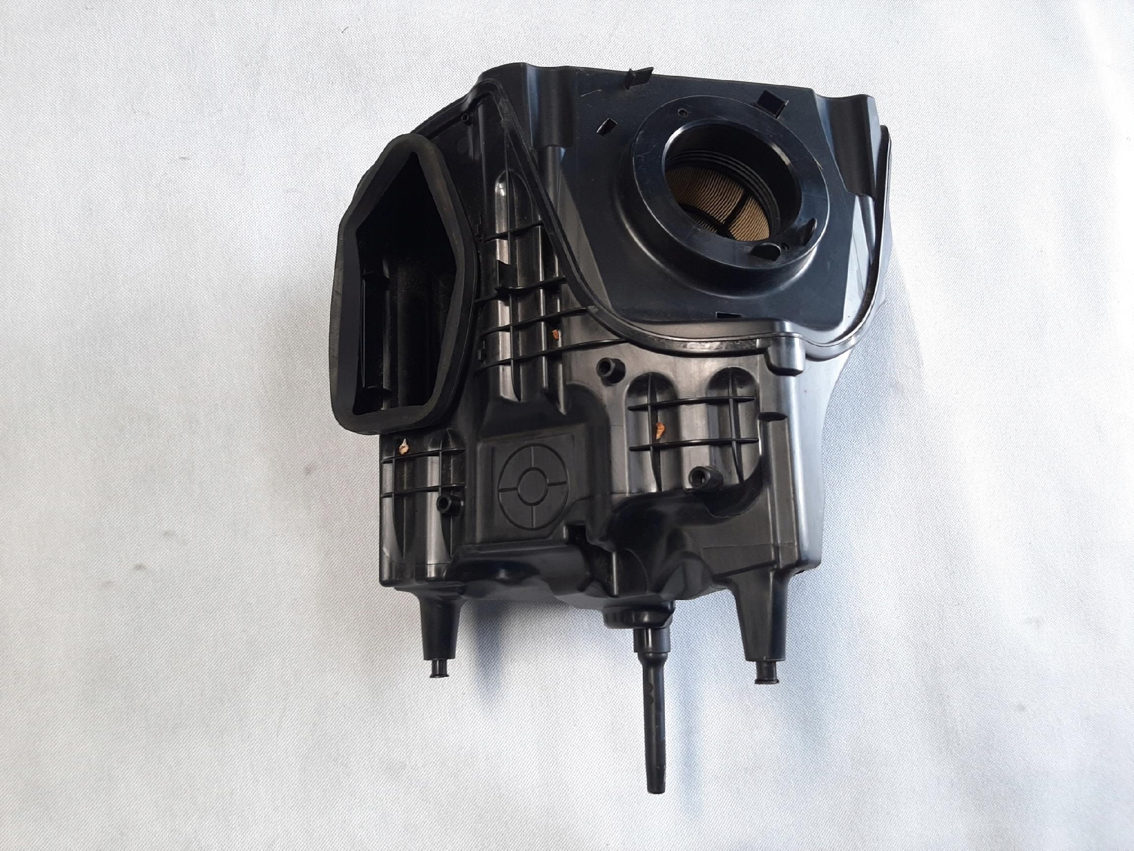 AUDI Q5 OBUDOWA FILTRA POWIETRZA 80A133835BG