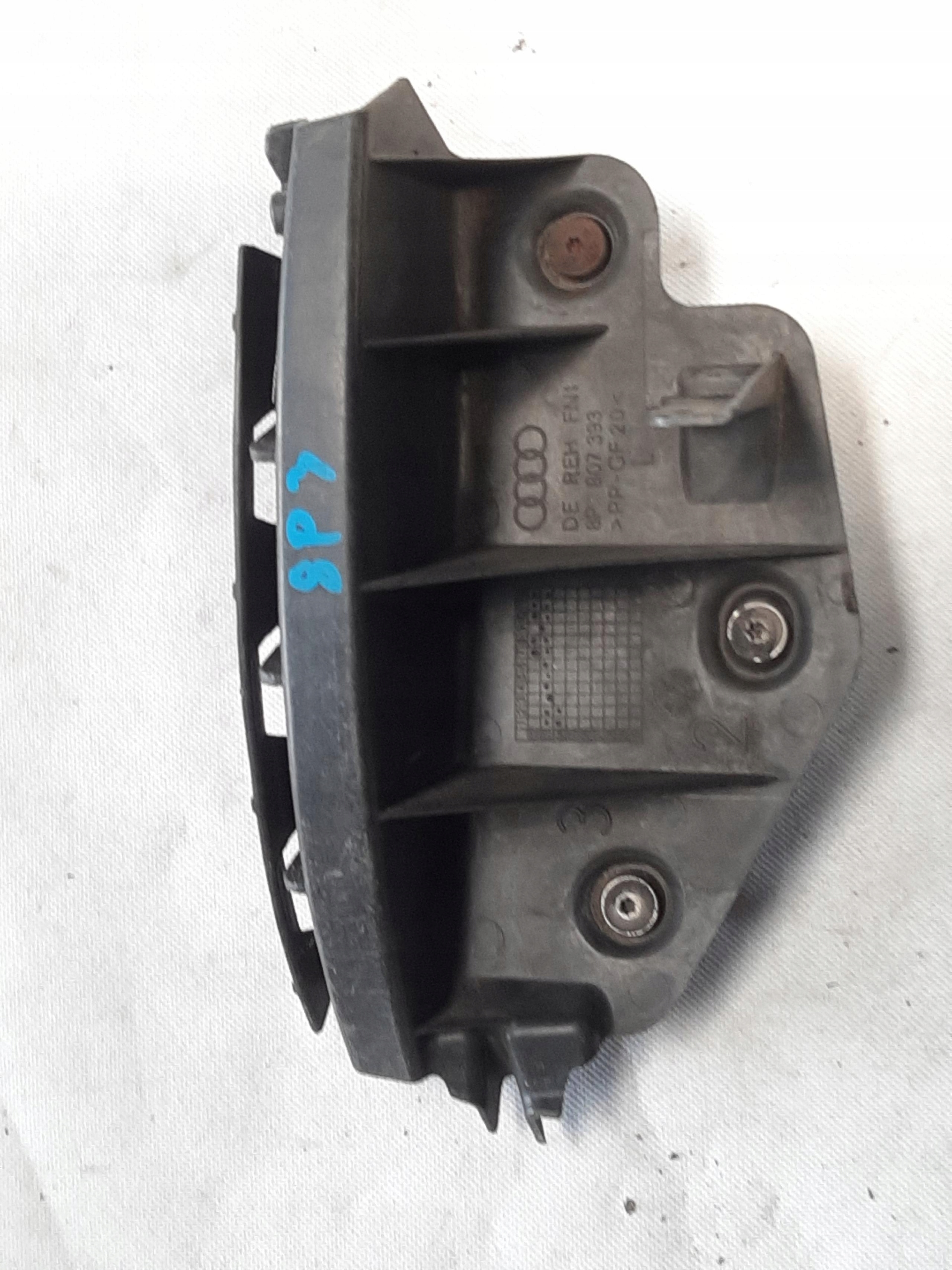 AUDI A3 8P SPORTBACK 3D ŚLIZG MOCOWANIE ZDERZAKA LEWY TYŁ 8P3807393