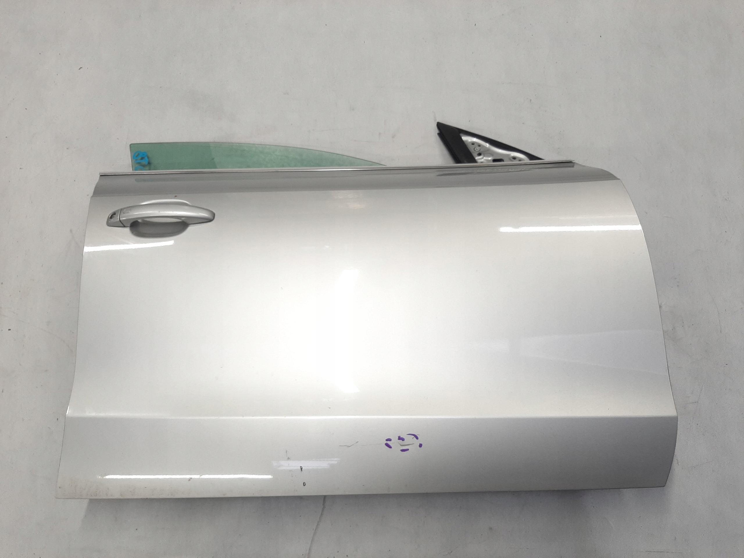 AUDI A5 2008-2012 8T DRZWI PRAWY PRAWE PRZÓD PRZEDNIE LX7W