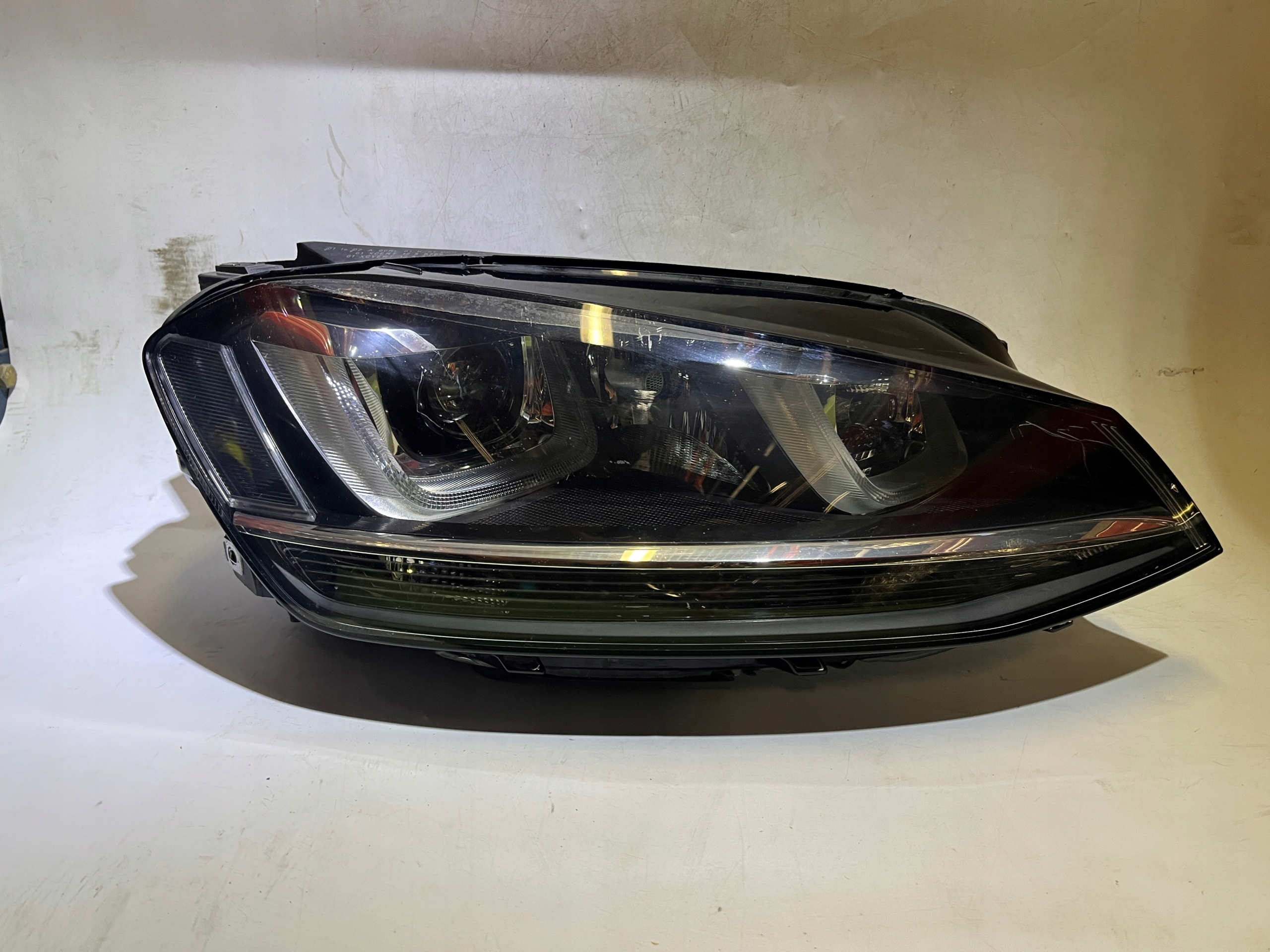 VOLKSWAGEN GOLF VII REFLEKTOR PRZÓD PRAWY XENON LED PRZETWORNICA 5G1941034