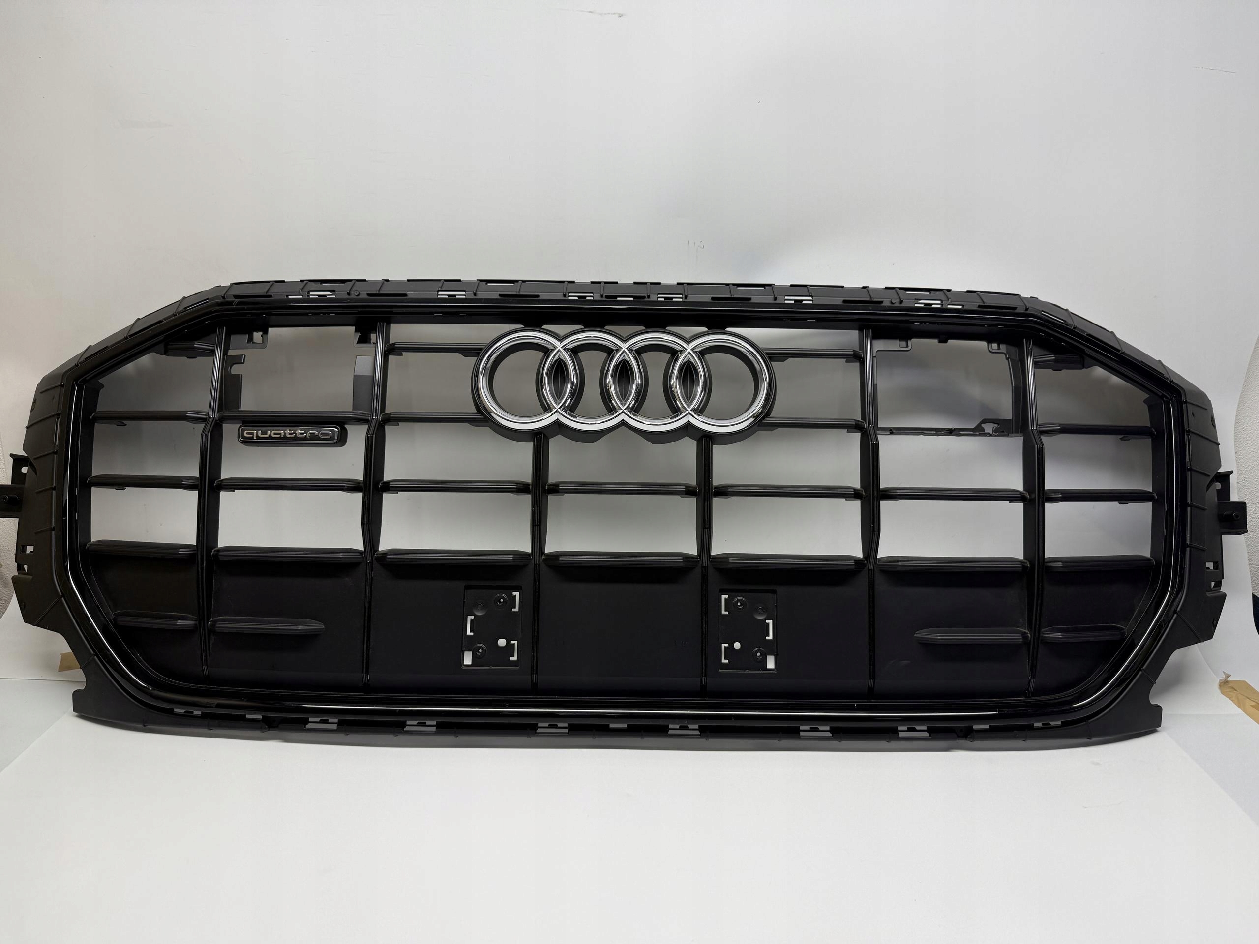 AUDI Q8 4M8 ATRAPA GRILL ZDERZAKA 4M8853651AQ